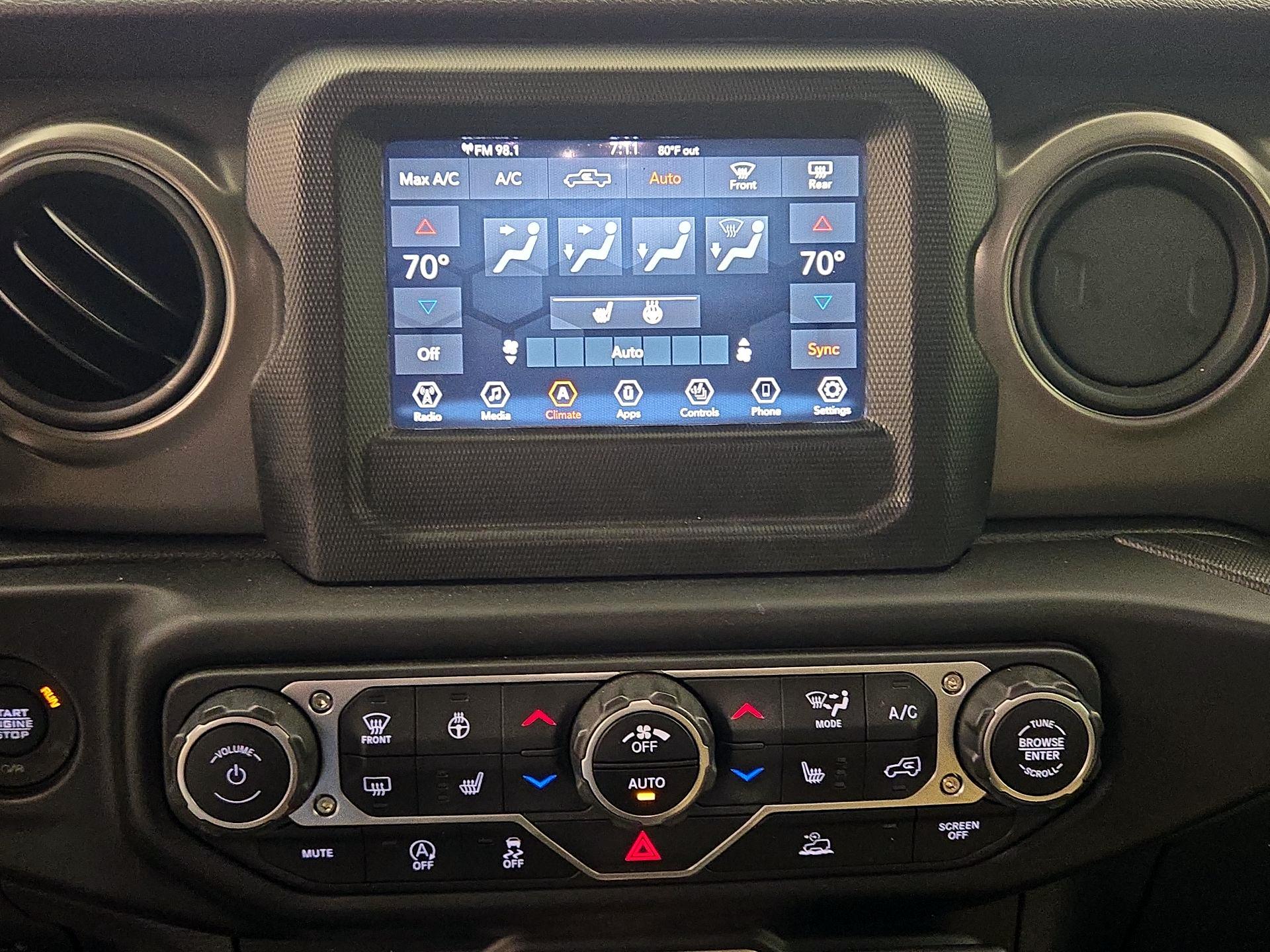 Thumbnail: 2023 Jeep Gladiator - 16