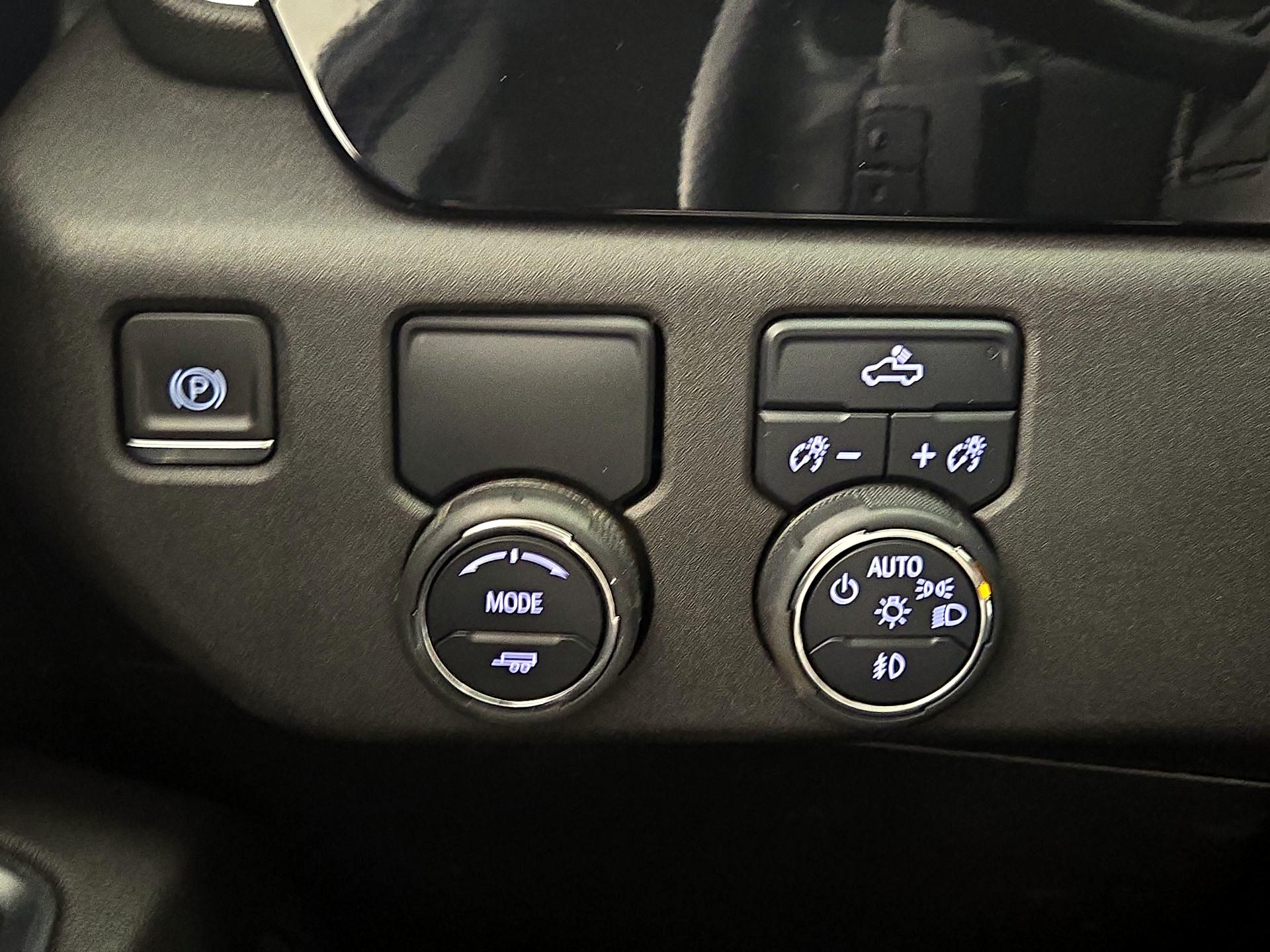 Thumbnail: 2023 Chevrolet Silverado 1500 - 13