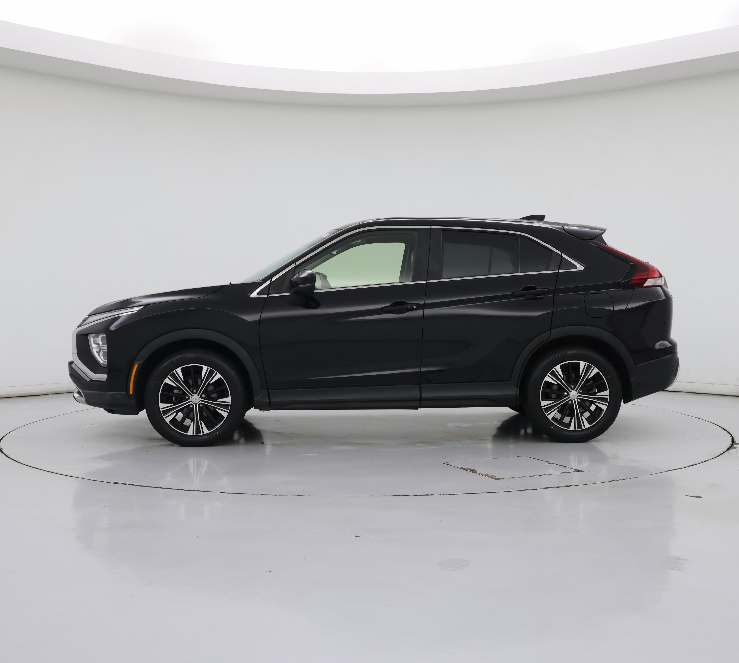 Thumbnail: 2022 Mitsubishi Eclipse Cross - 3
