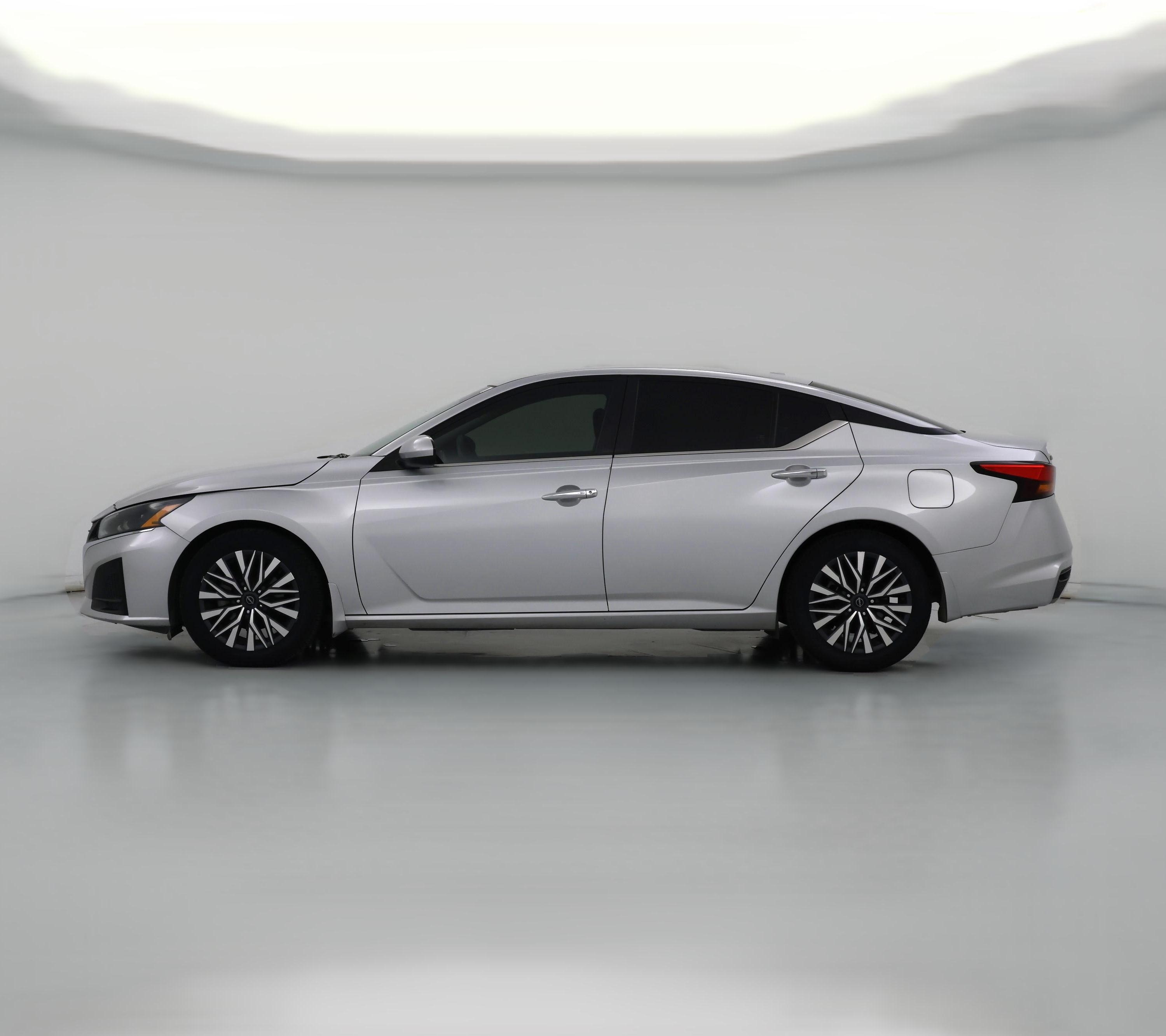 Thumbnail: 2023 Nissan Altima - 1