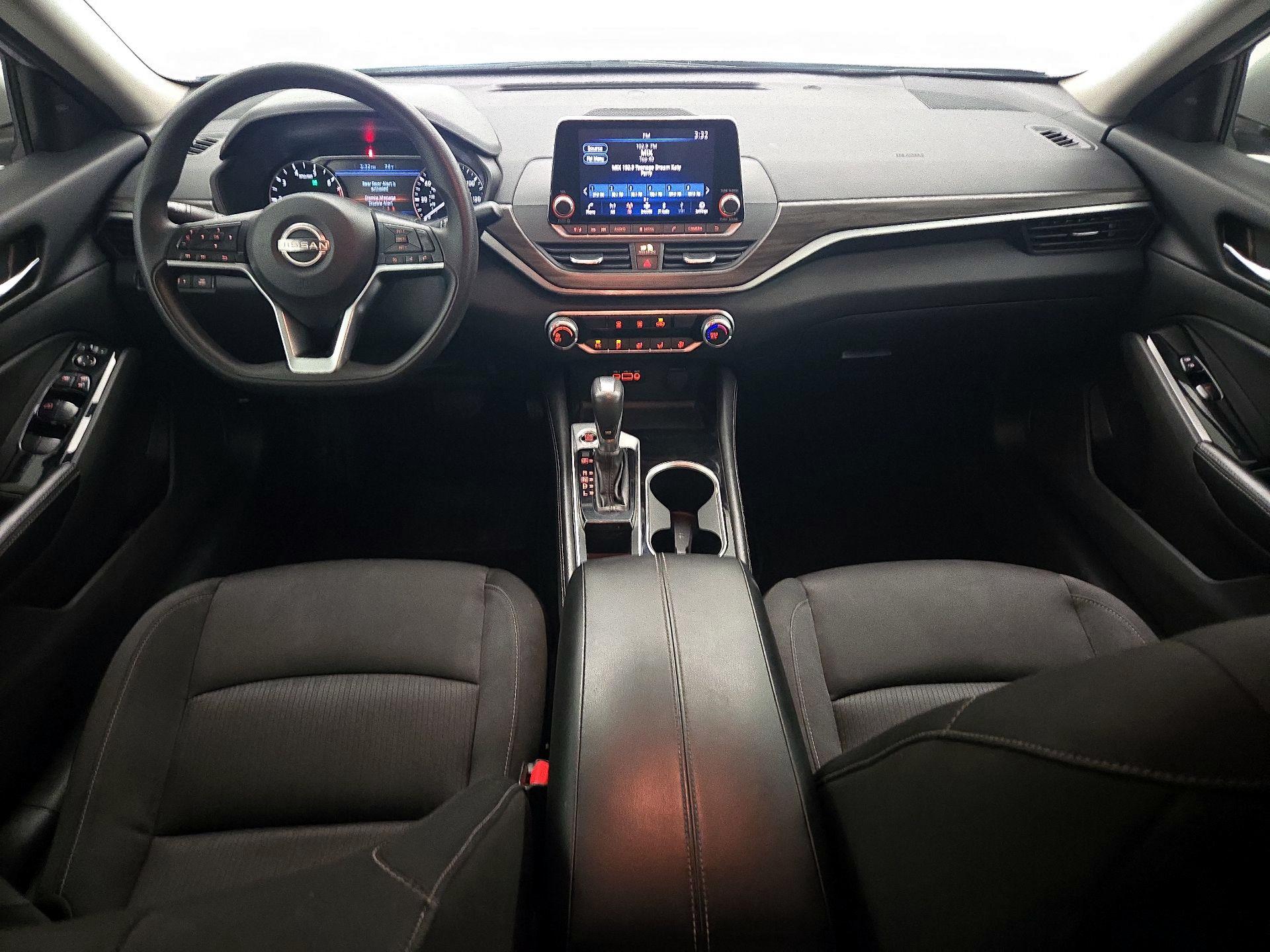 Thumbnail: 2023 Nissan Altima - 9
