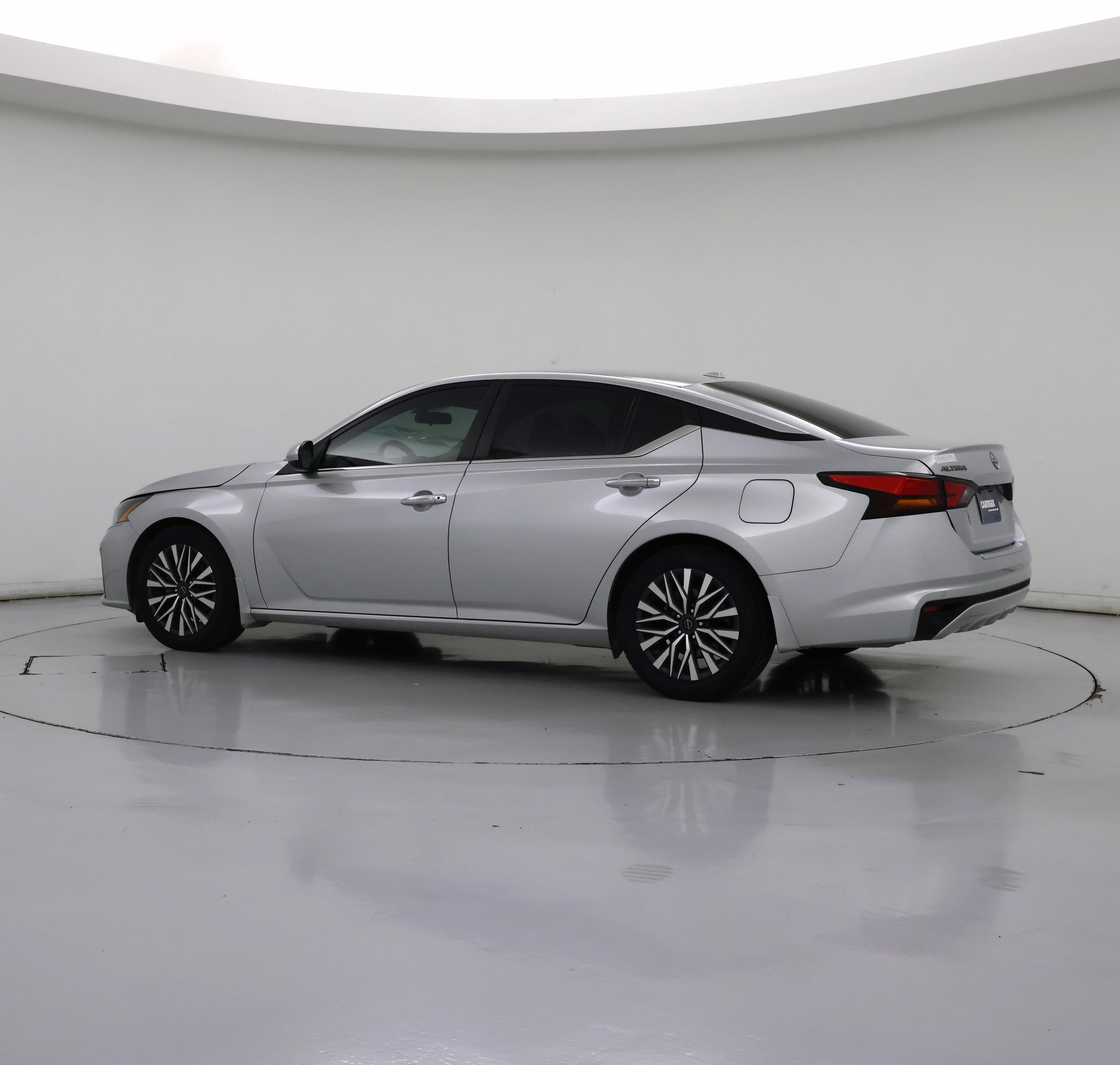 Thumbnail: 2023 Nissan Altima - 5