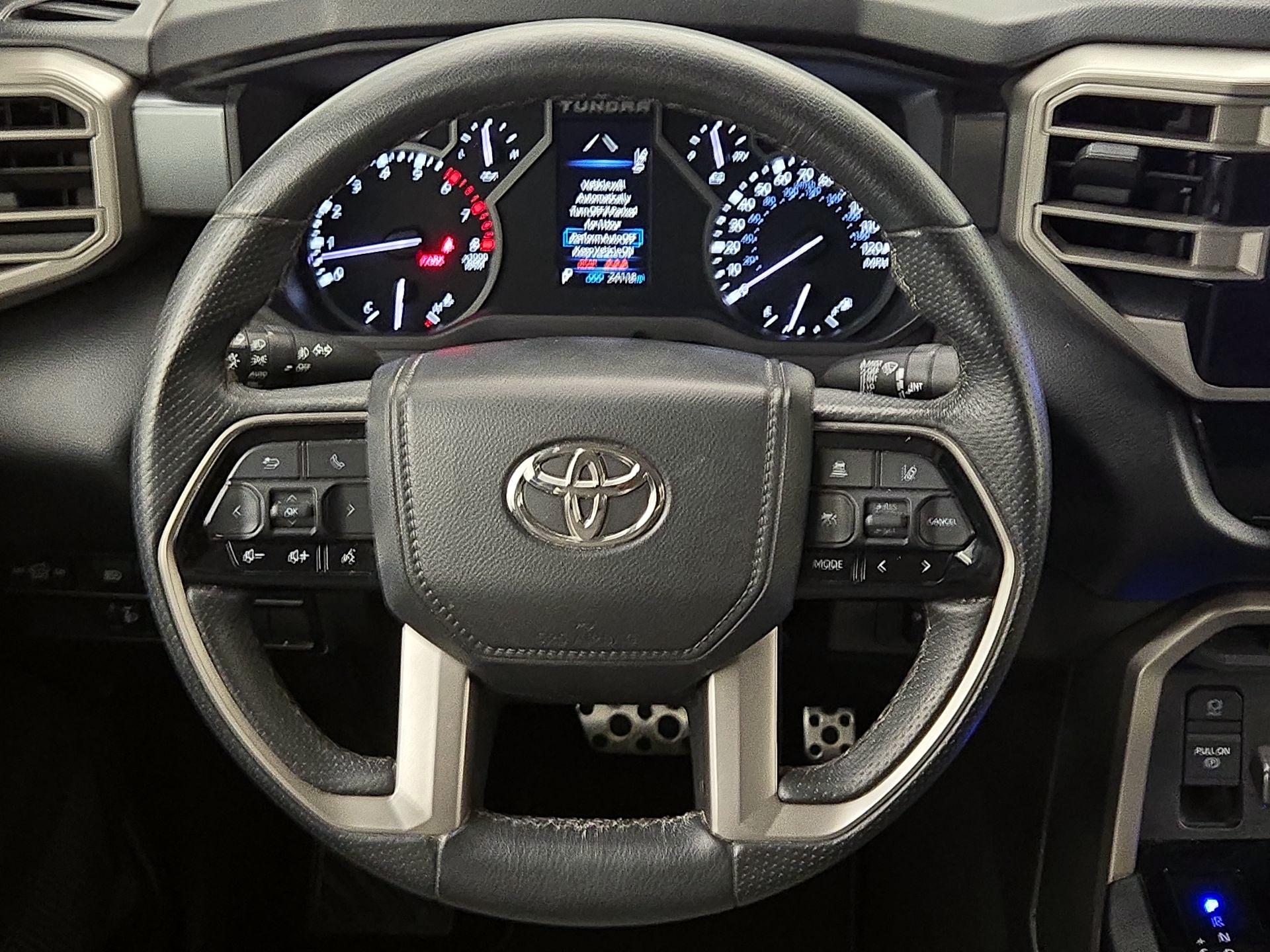 Thumbnail: 2022 Toyota Tundra - 10