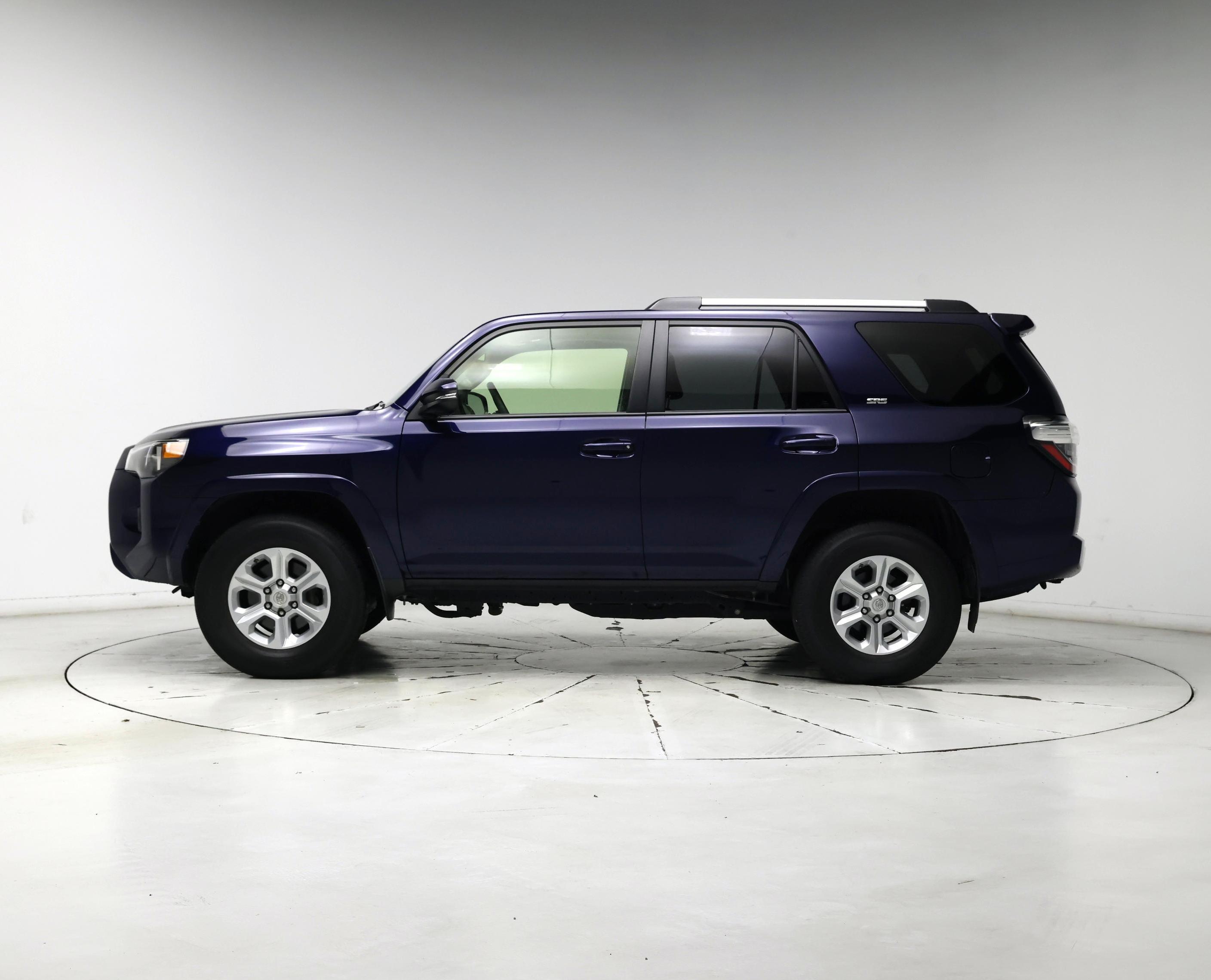 Thumbnail: 2021 Toyota 4Runner - 3
