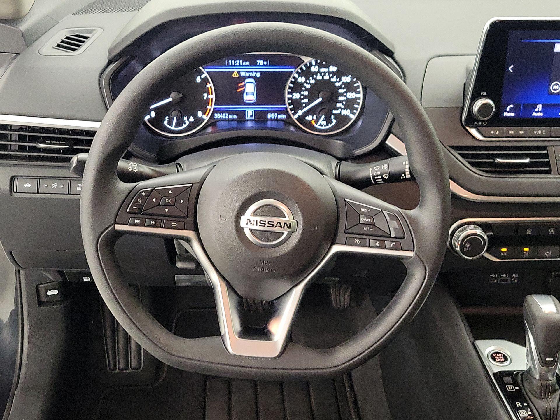 Thumbnail: 2022 Nissan Altima - 10