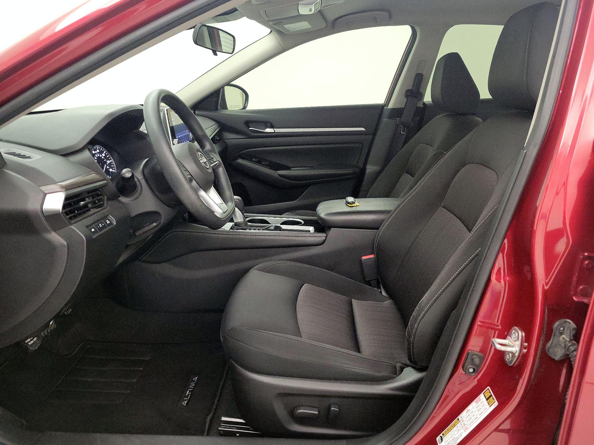 Thumbnail: 2023 Nissan Altima - 11