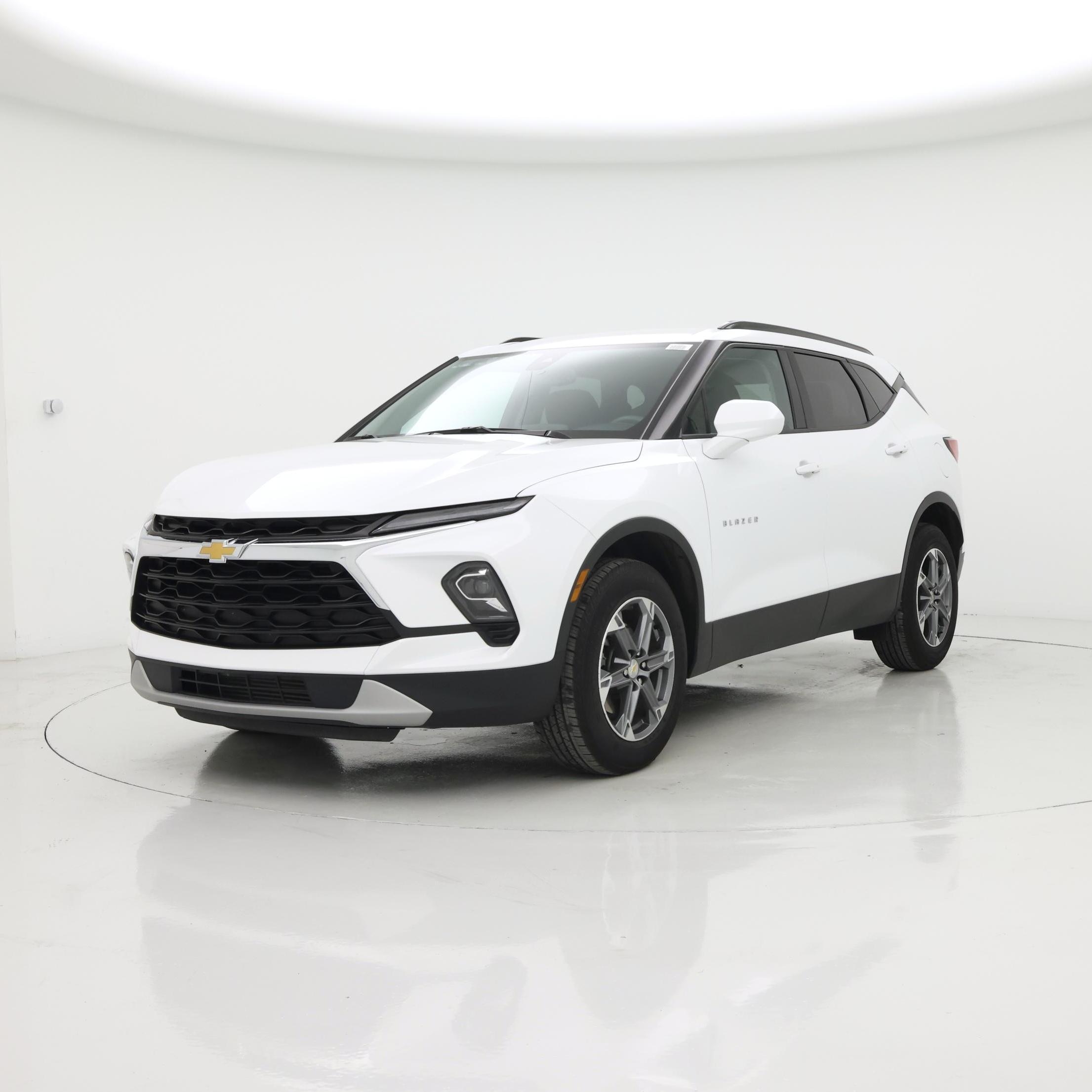 Thumbnail: 2023 Chevrolet Blazer - 4