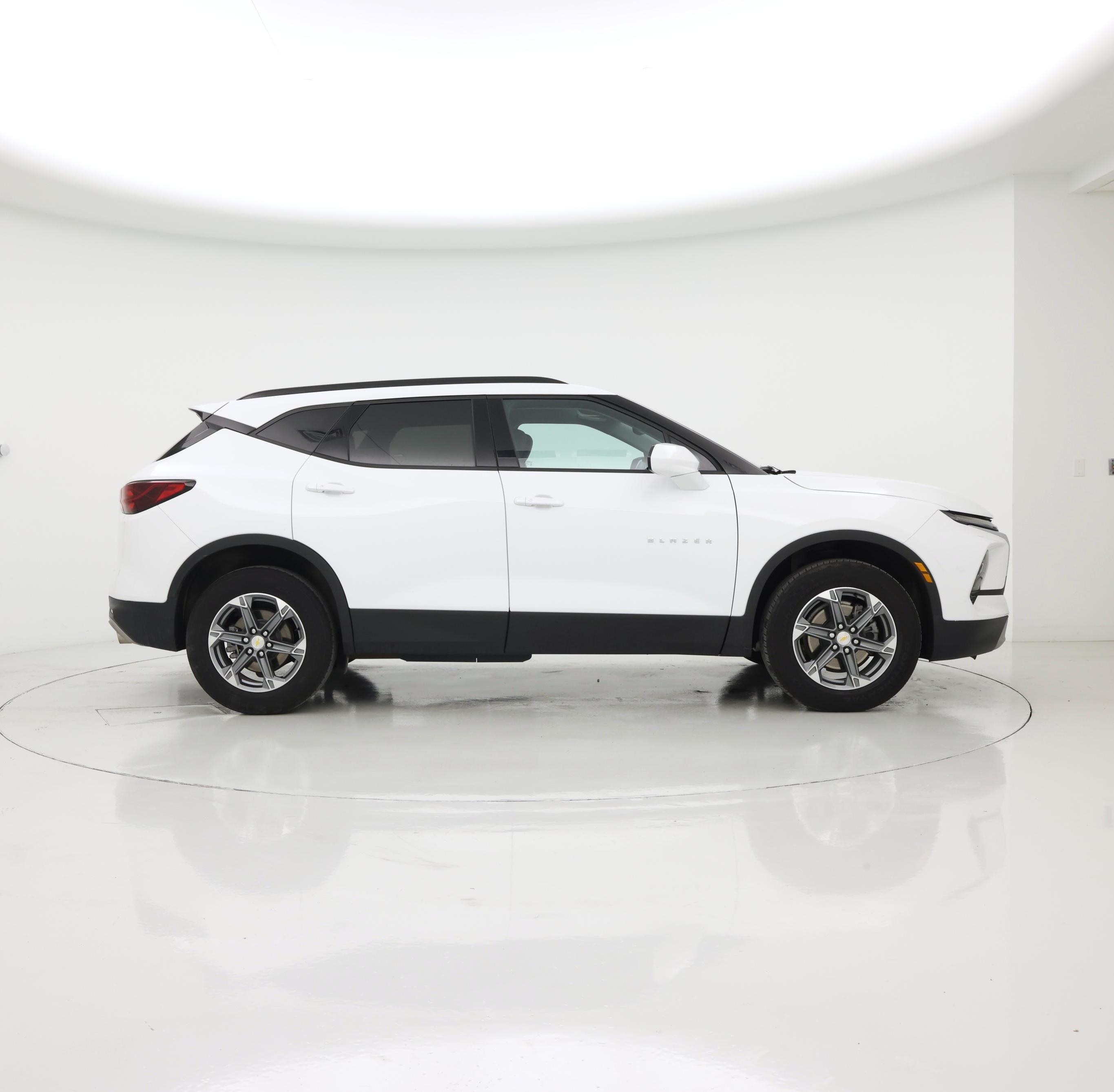 Thumbnail: 2023 Chevrolet Blazer - 7