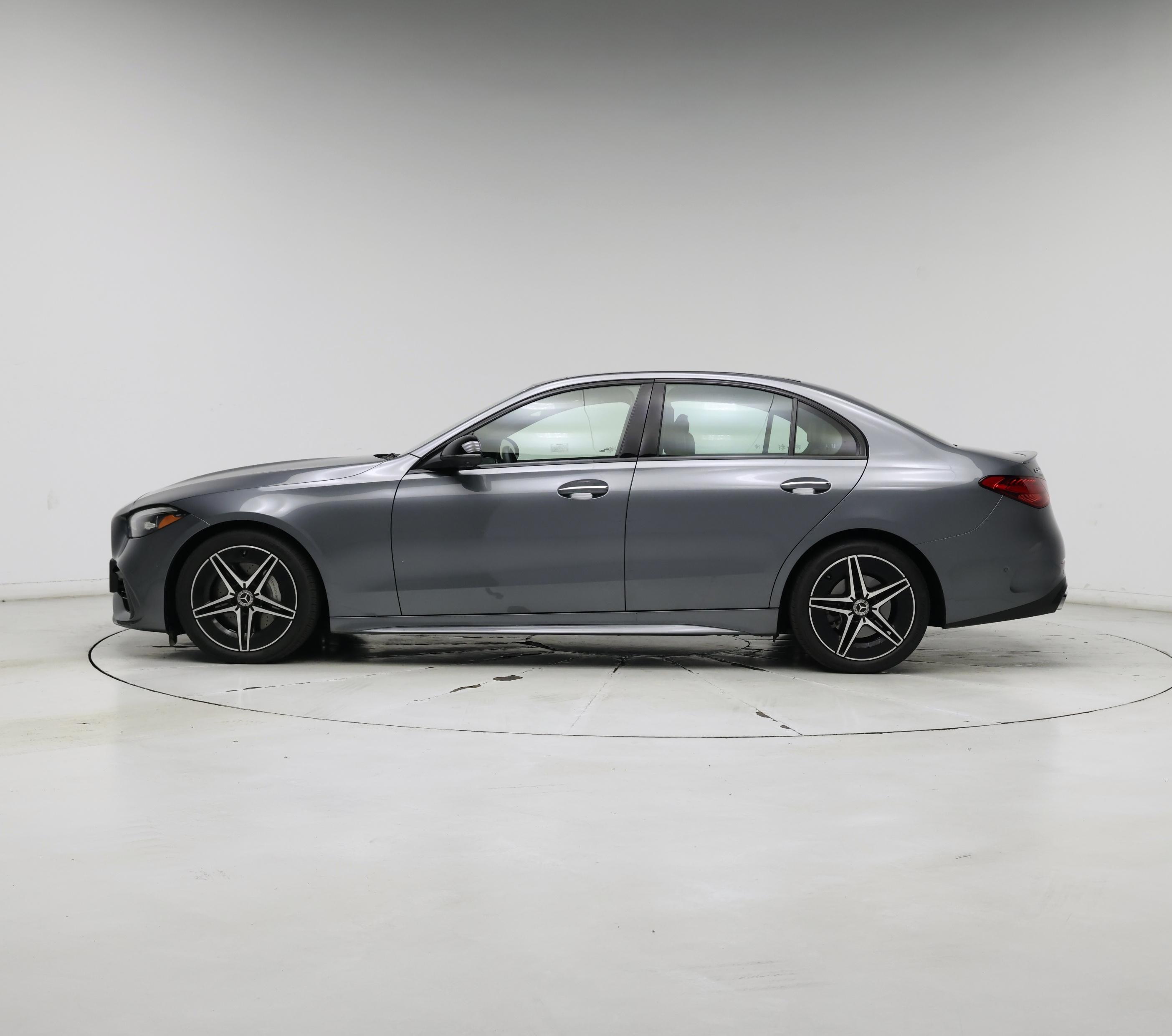Thumbnail: 2024 Mercedes-Benz C-Class - 3