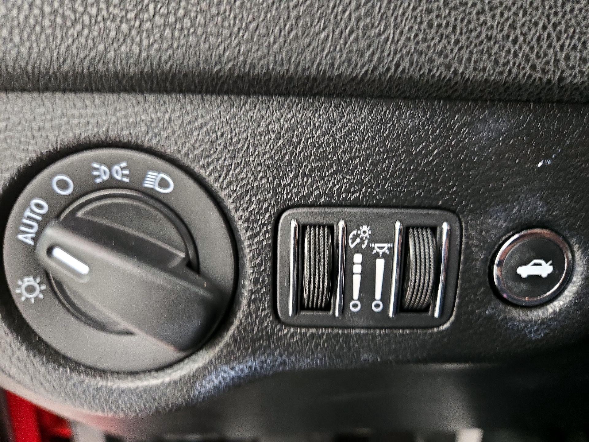 Thumbnail: 2022 Dodge Charger - 13