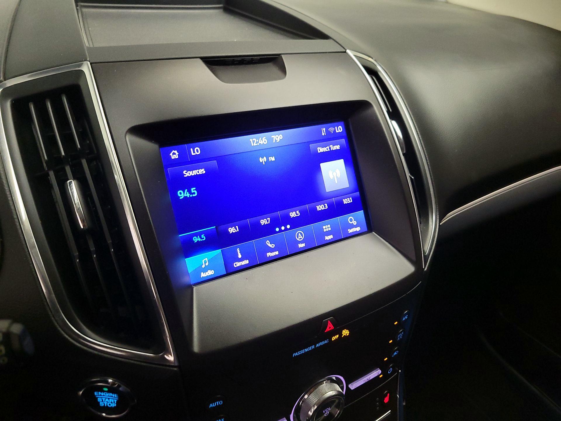 Thumbnail: 2020 Ford Edge - 16