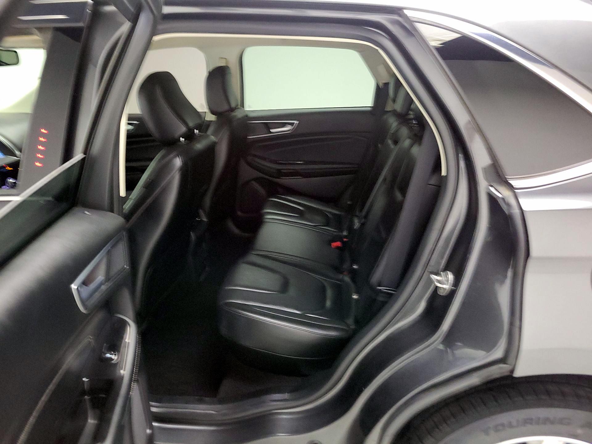 Thumbnail: 2020 Ford Edge - 19