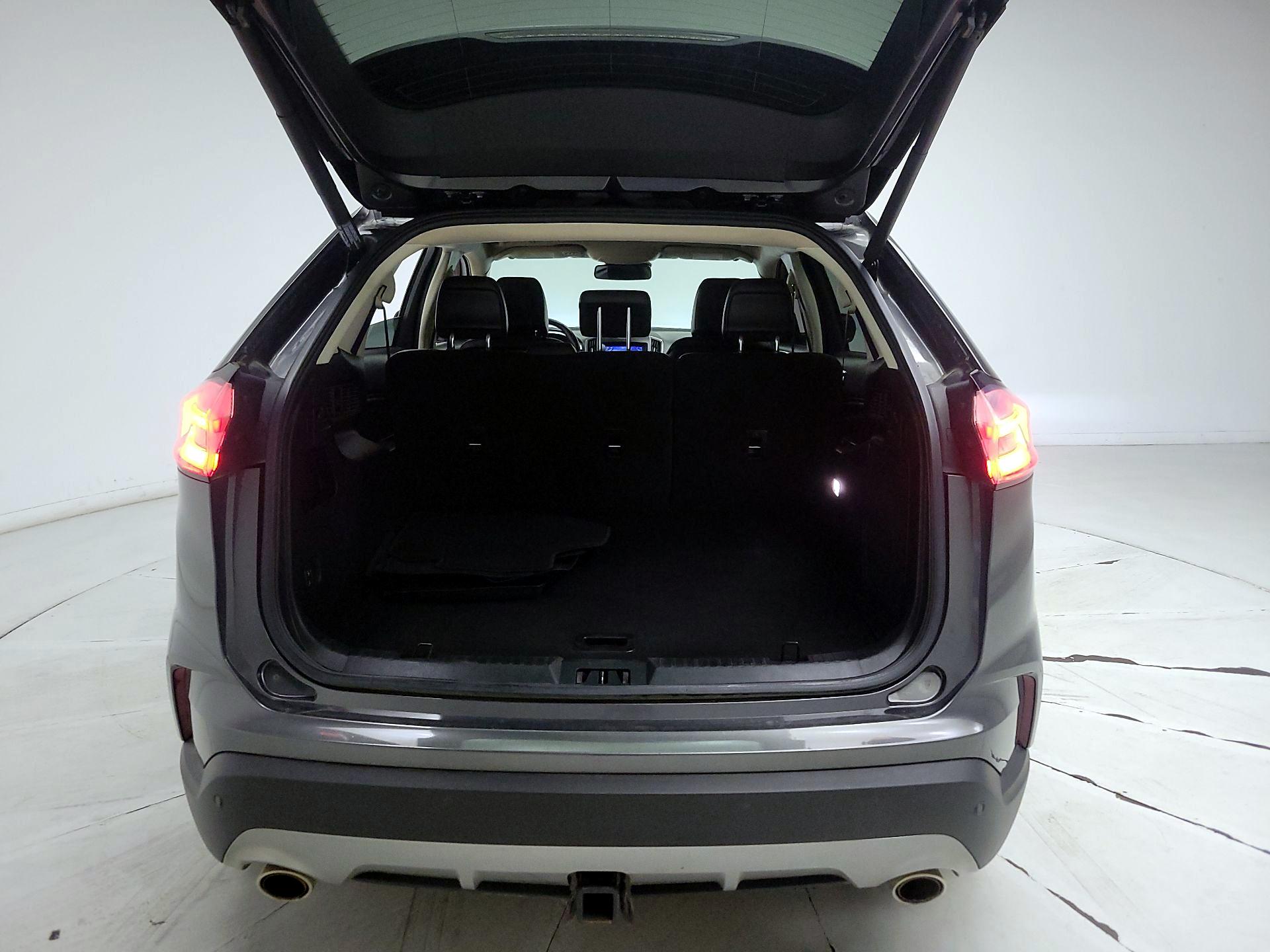 Thumbnail: 2020 Ford Edge - 20