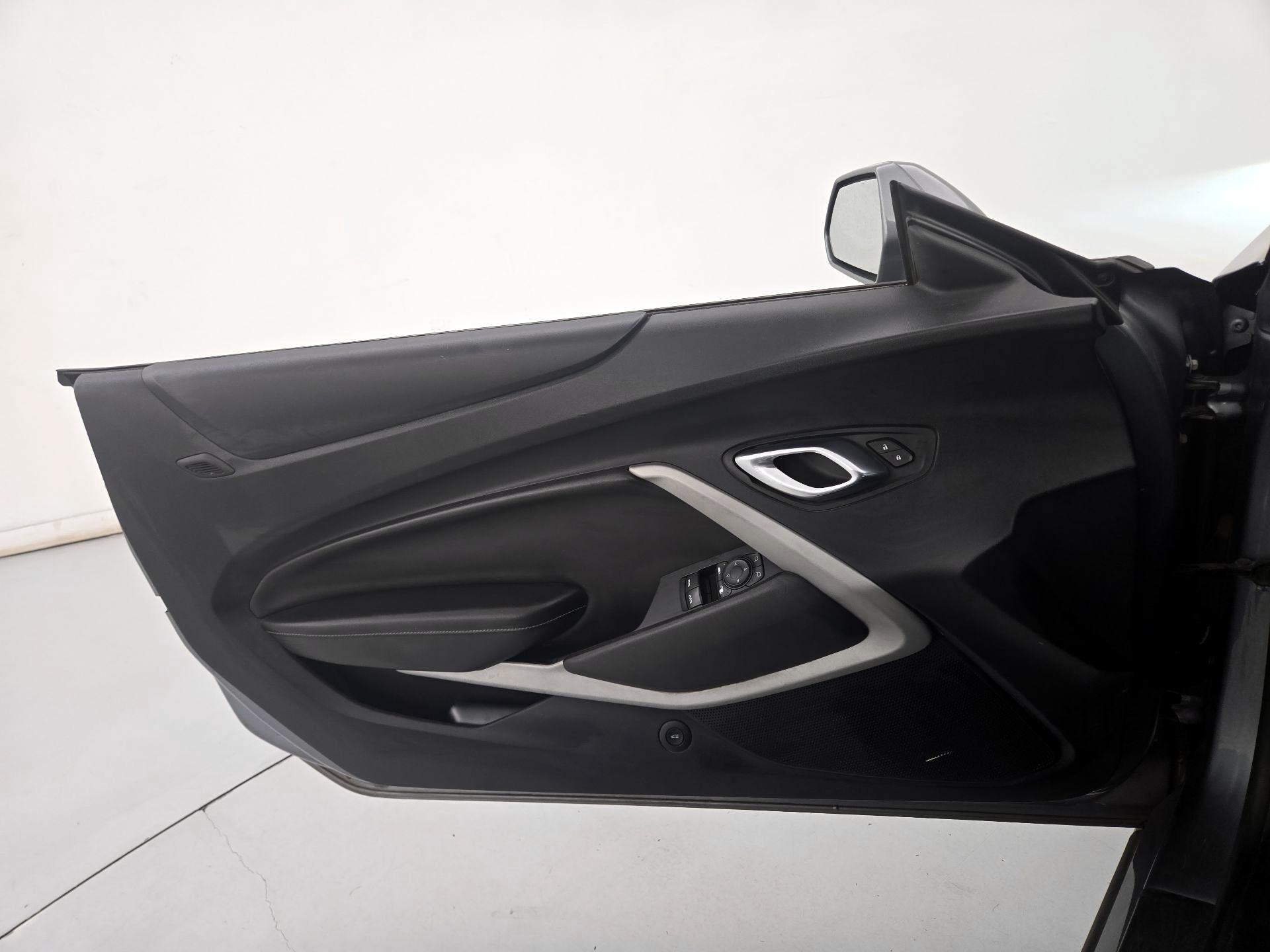 Thumbnail: 2020 Chevrolet Camaro - 12