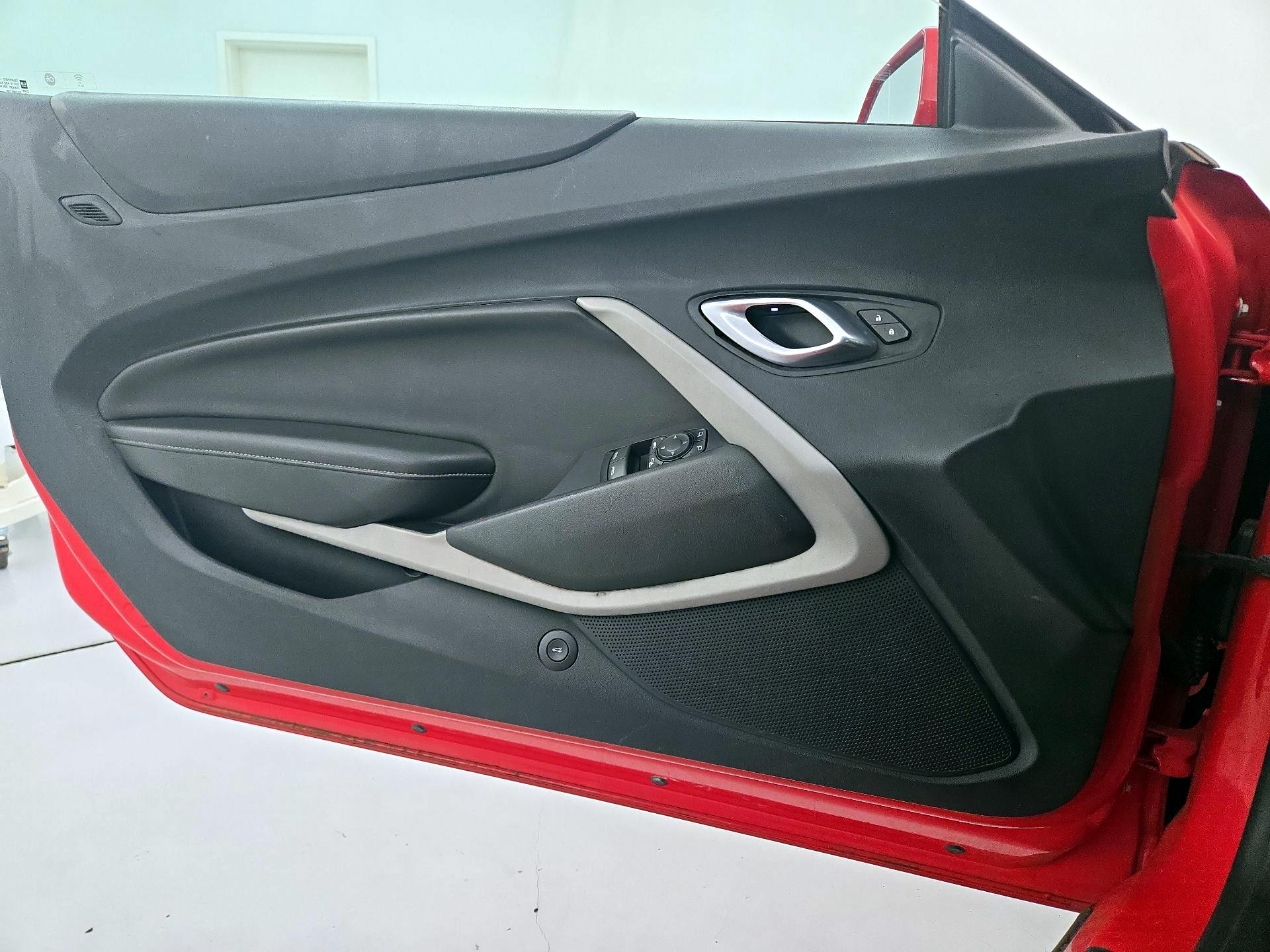 Thumbnail: 2020 Chevrolet Camaro - 12