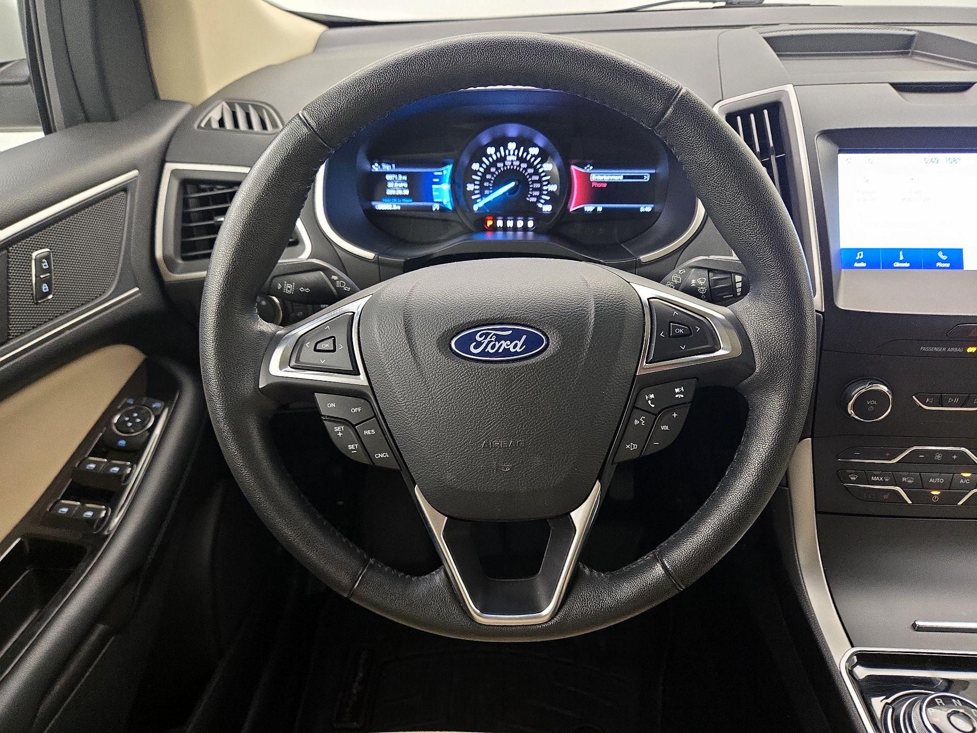 Thumbnail: 2020 Ford Edge - 10