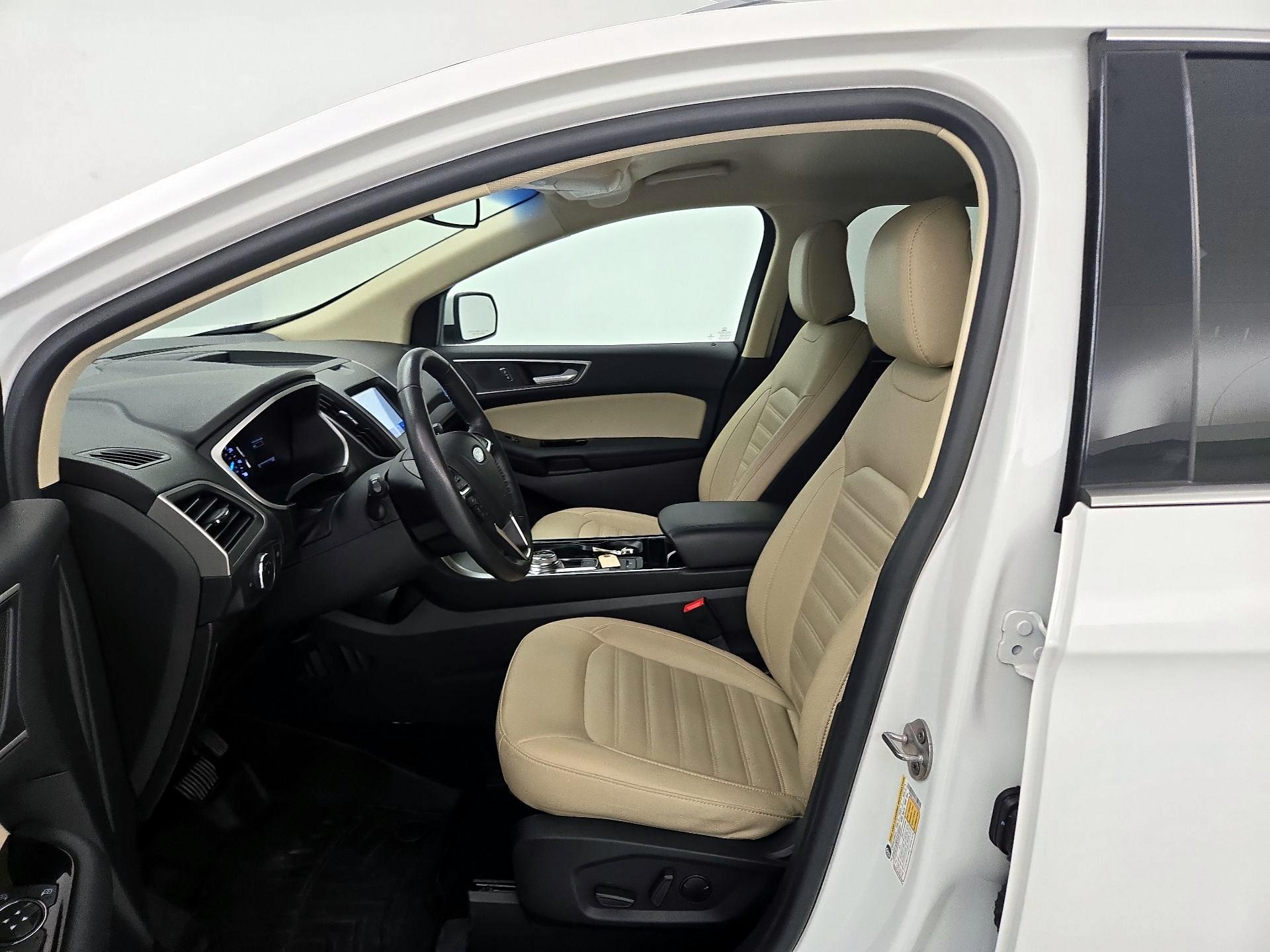Thumbnail: 2020 Ford Edge - 11