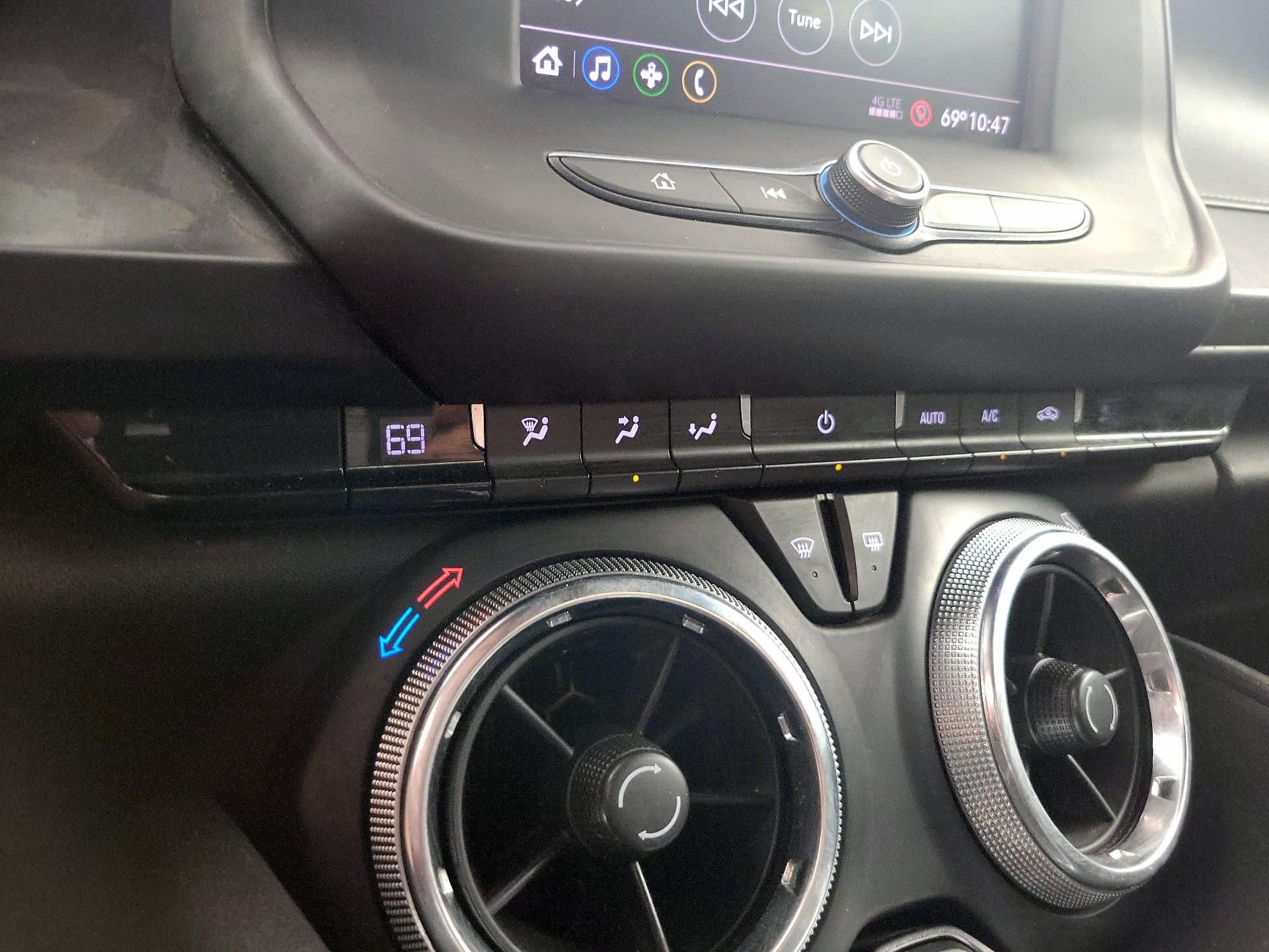 Thumbnail: 2020 Chevrolet Camaro - 15