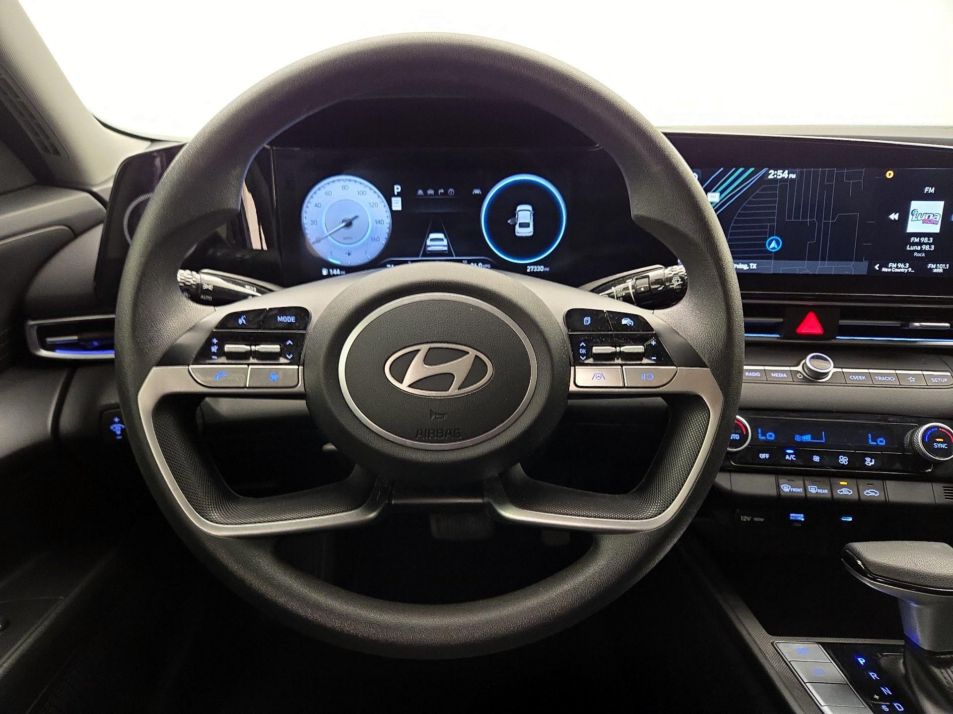 Thumbnail: 2024 Hyundai Elantra - 10