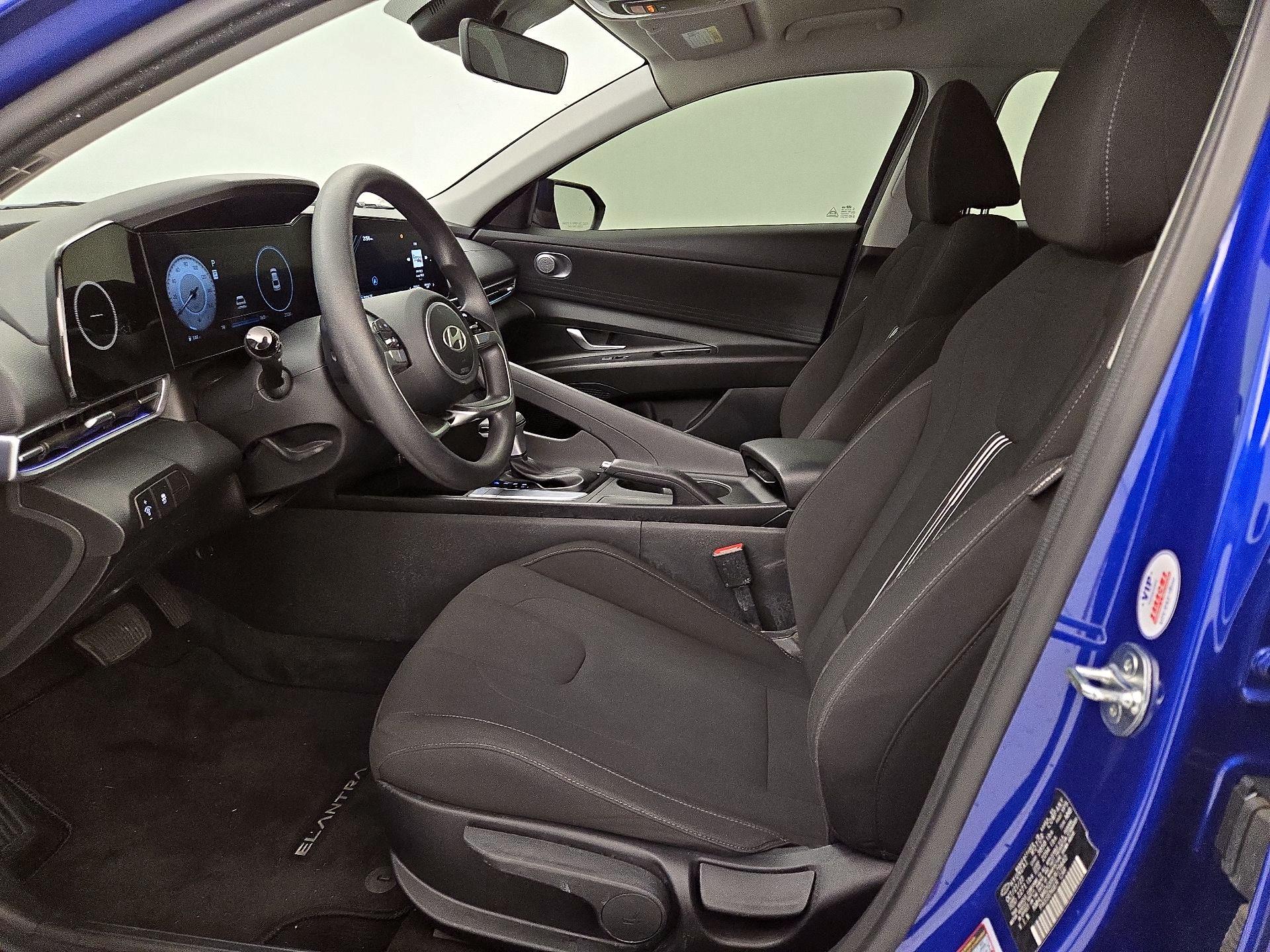 Thumbnail: 2024 Hyundai Elantra - 11