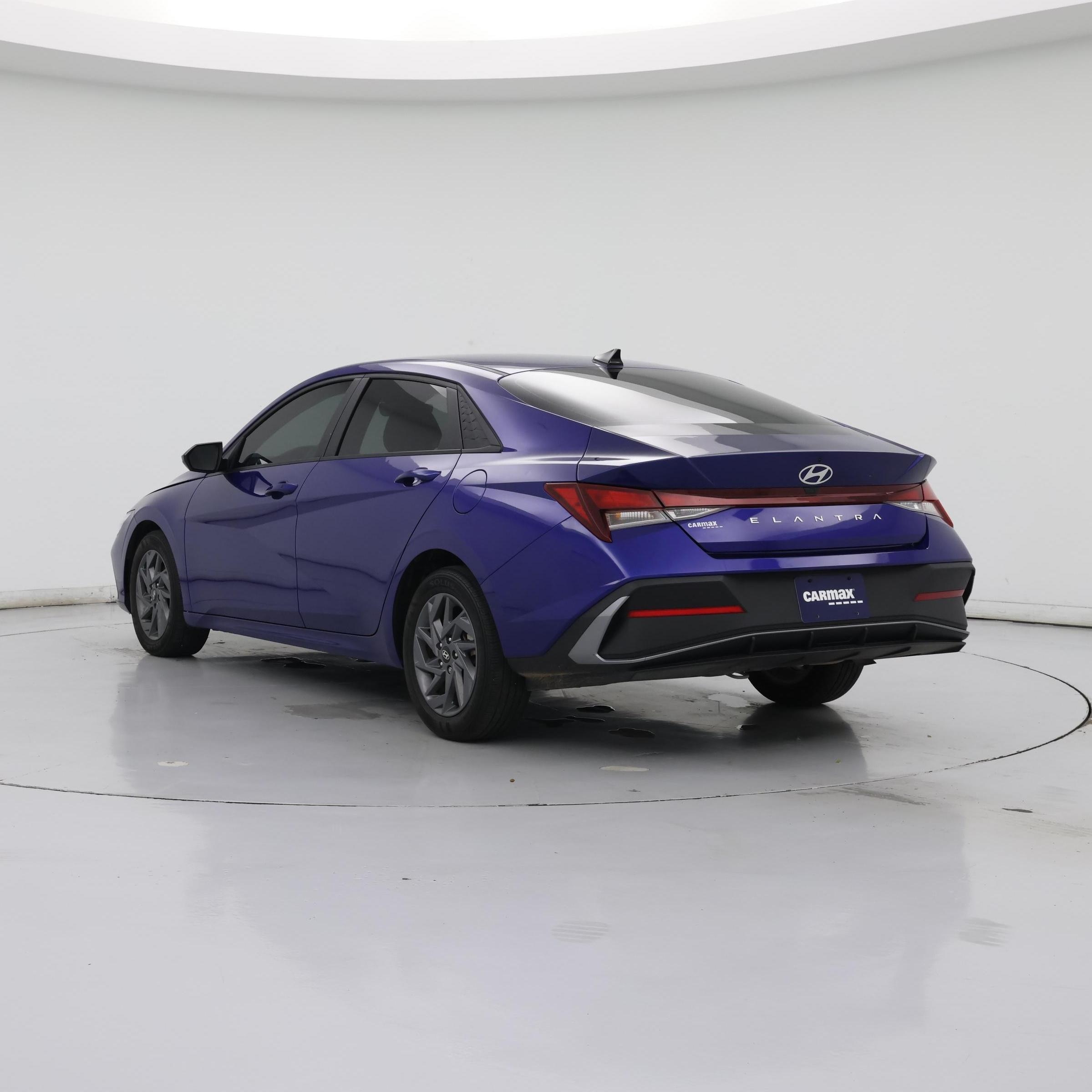 Thumbnail: 2024 Hyundai Elantra - 2