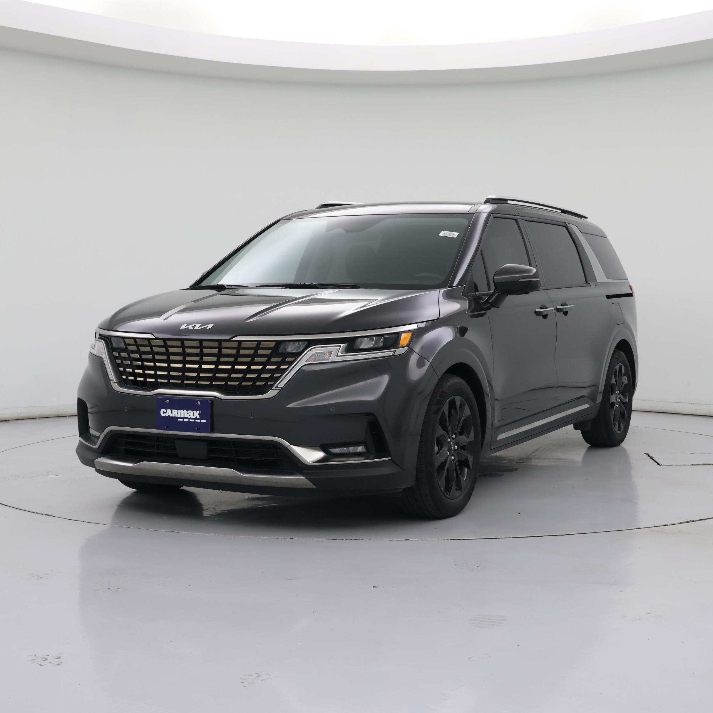 Thumbnail: 2023 Kia Carnival - 4