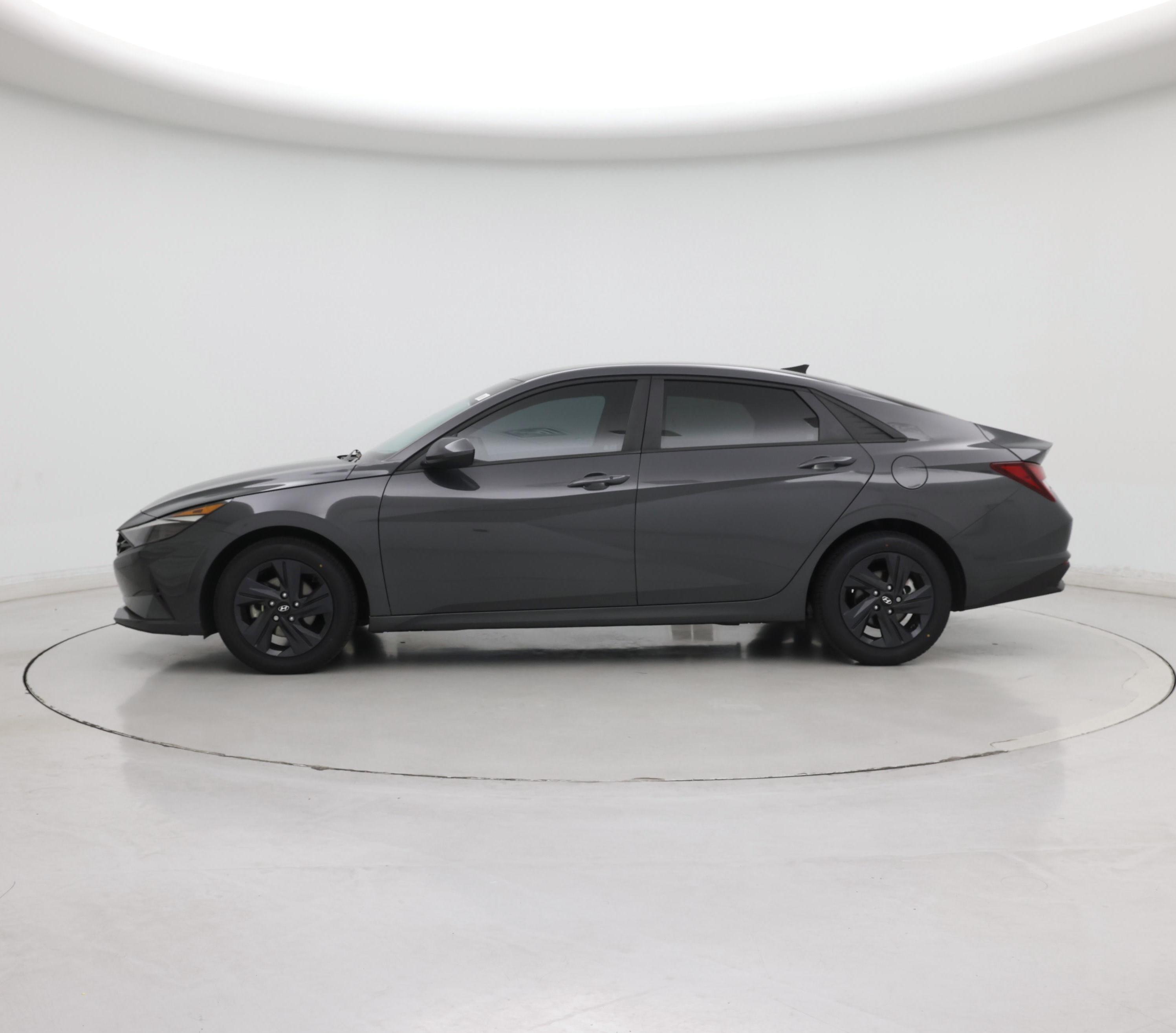 Thumbnail: 2023 Hyundai Elantra - 3