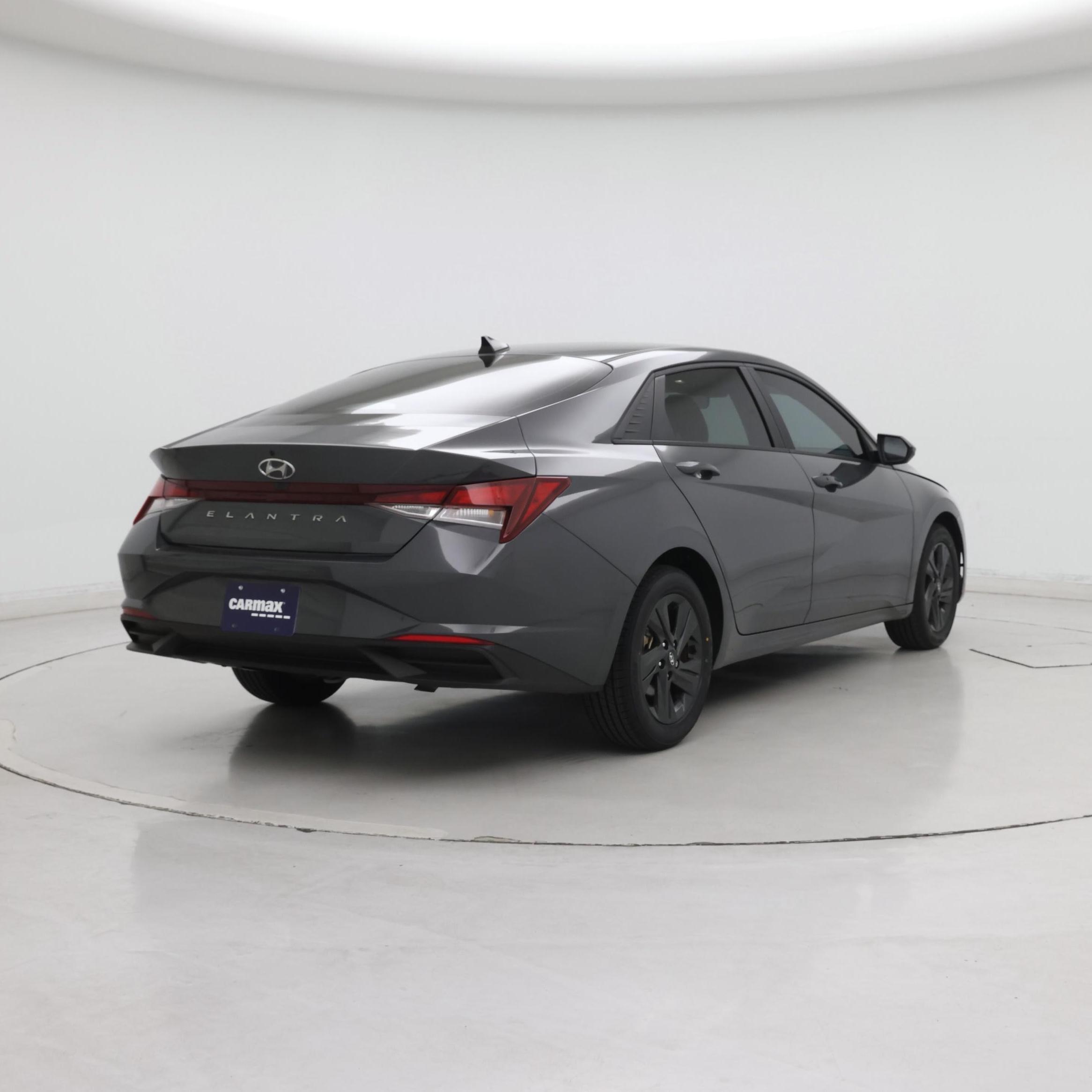 Thumbnail: 2023 Hyundai Elantra - 8