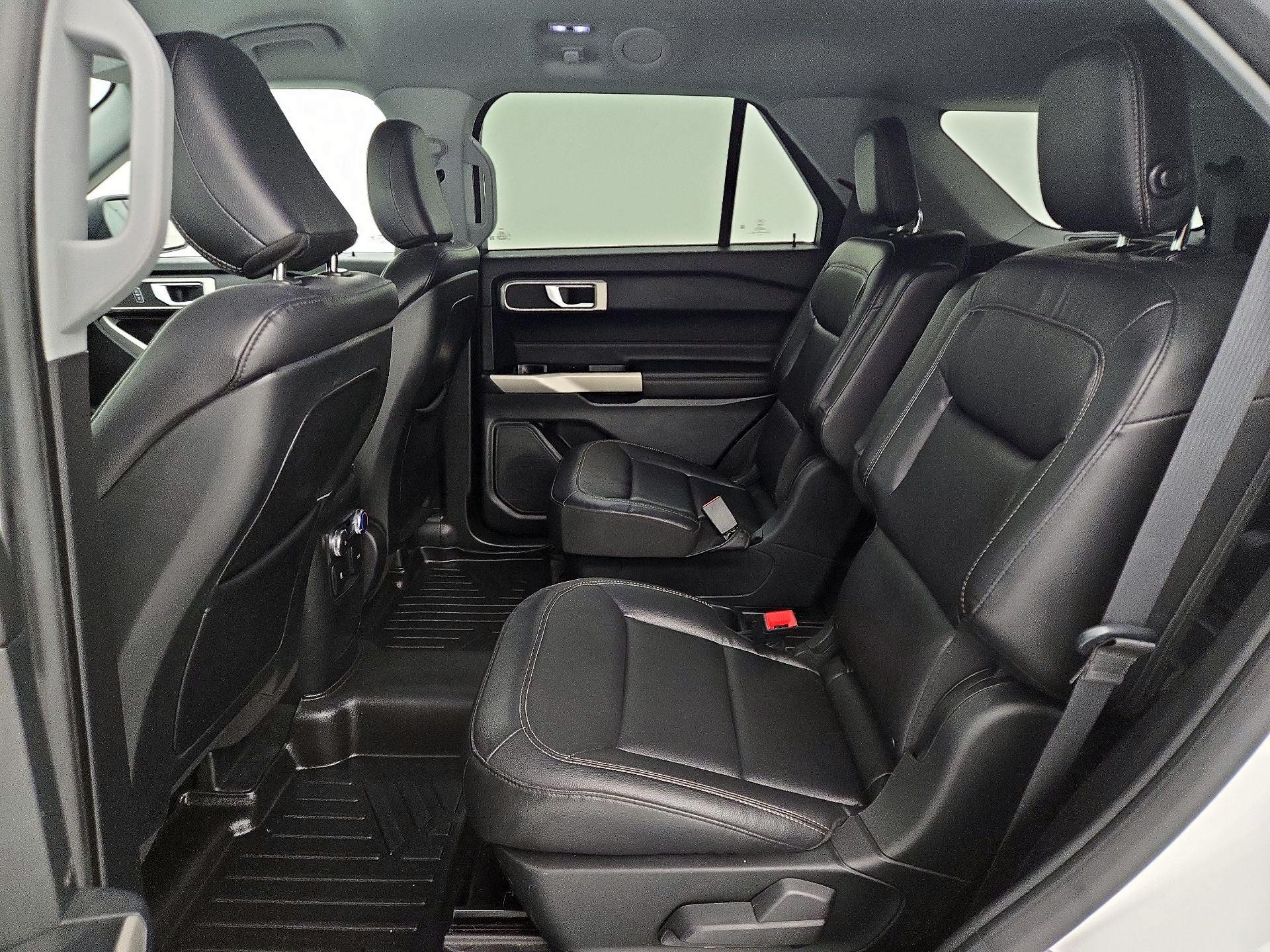 Thumbnail: 2020 Ford Explorer - 20