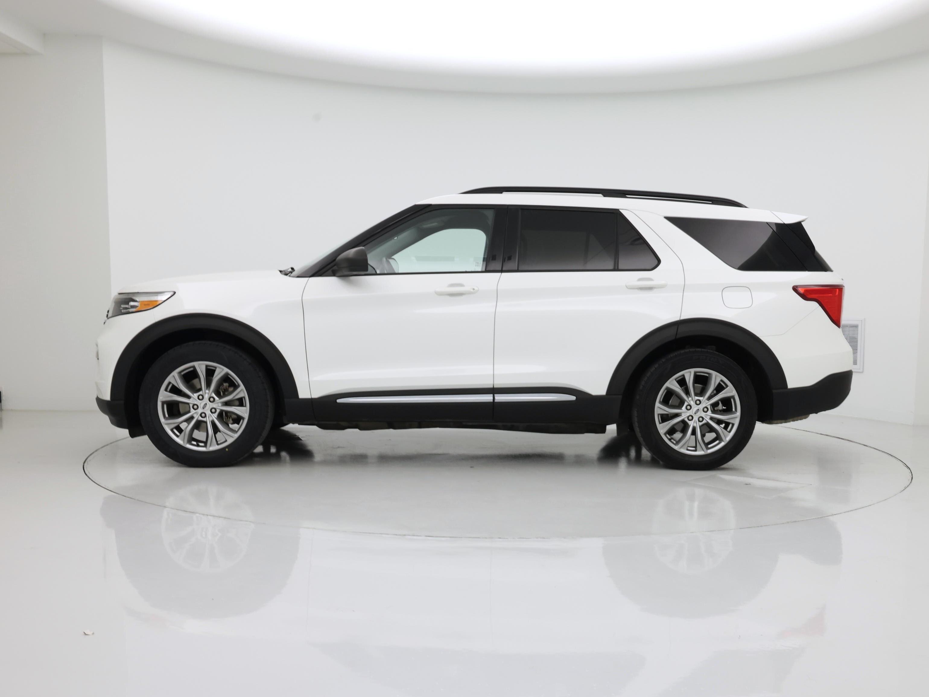 Thumbnail: 2020 Ford Explorer - 3