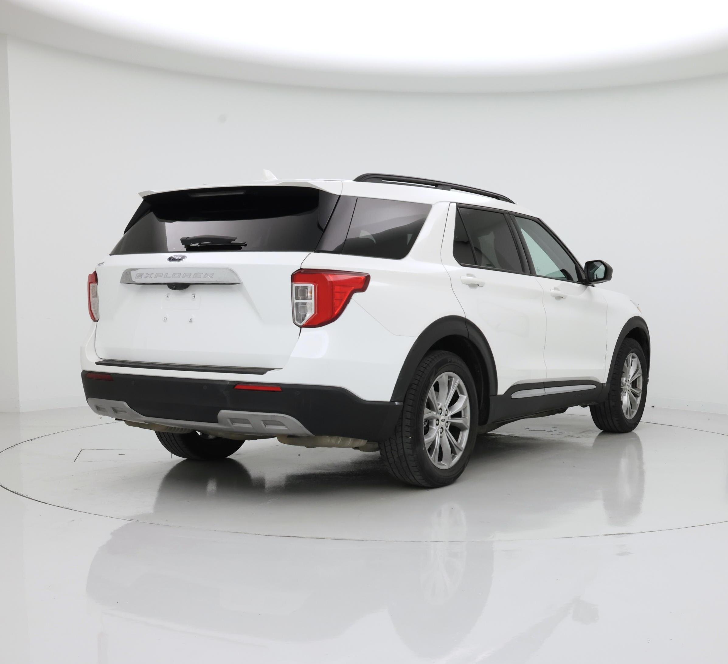 Thumbnail: 2020 Ford Explorer - 8