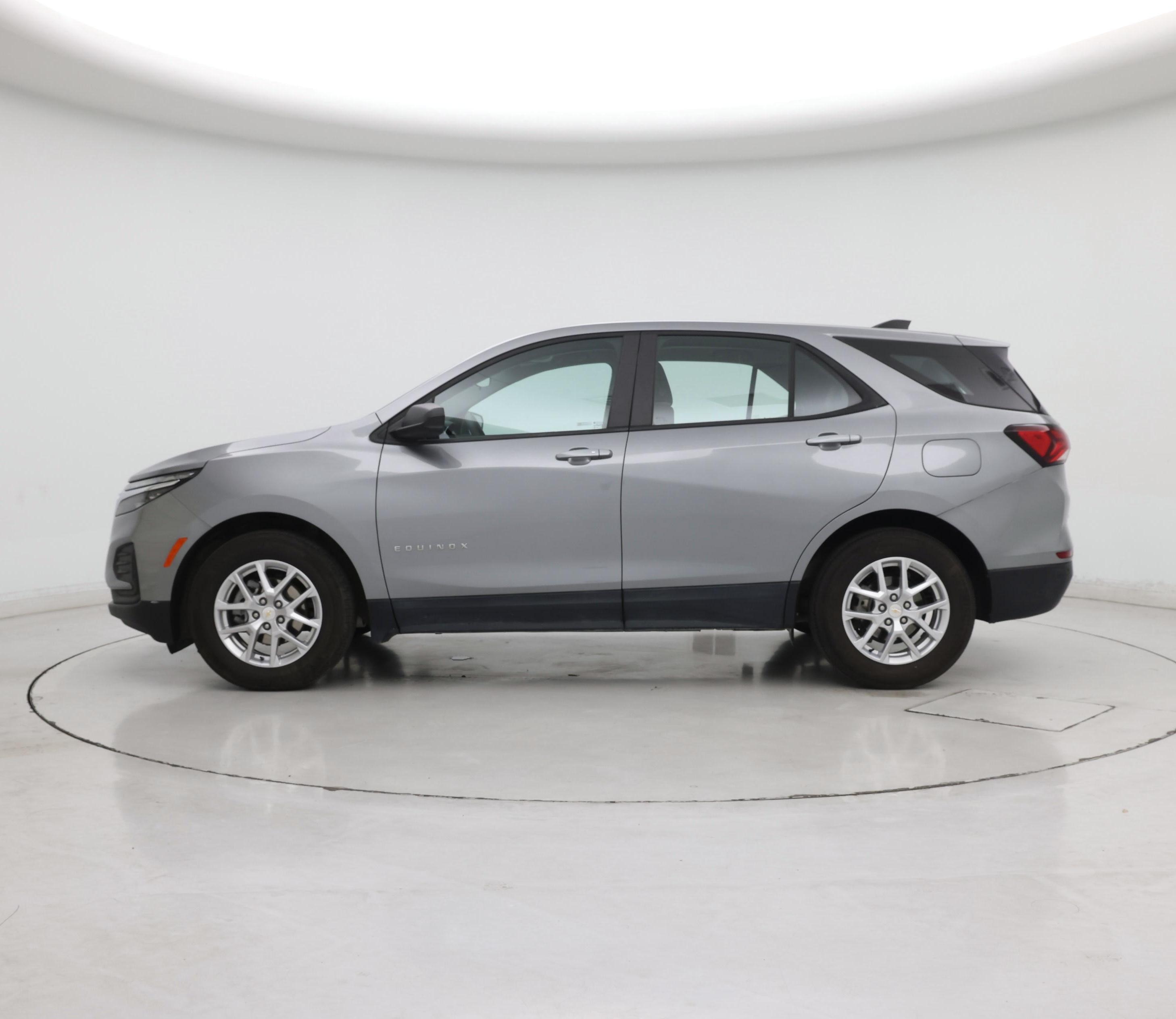 Thumbnail: 2023 Chevrolet Equinox - 3