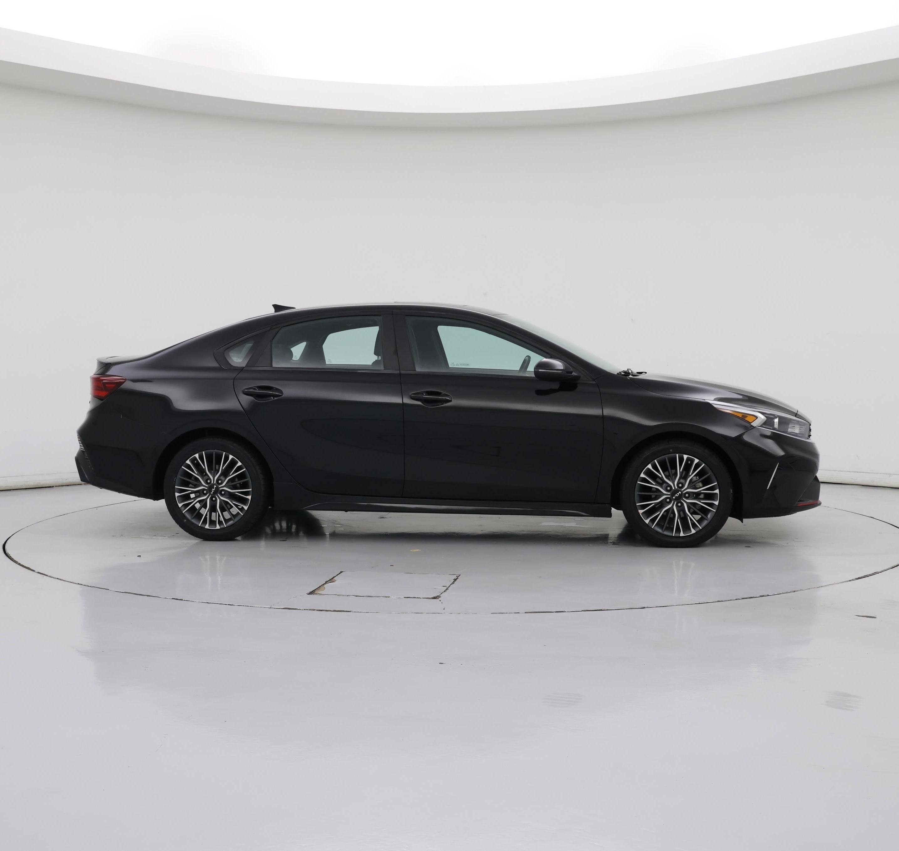 Thumbnail: 2023 Kia Forte - 7