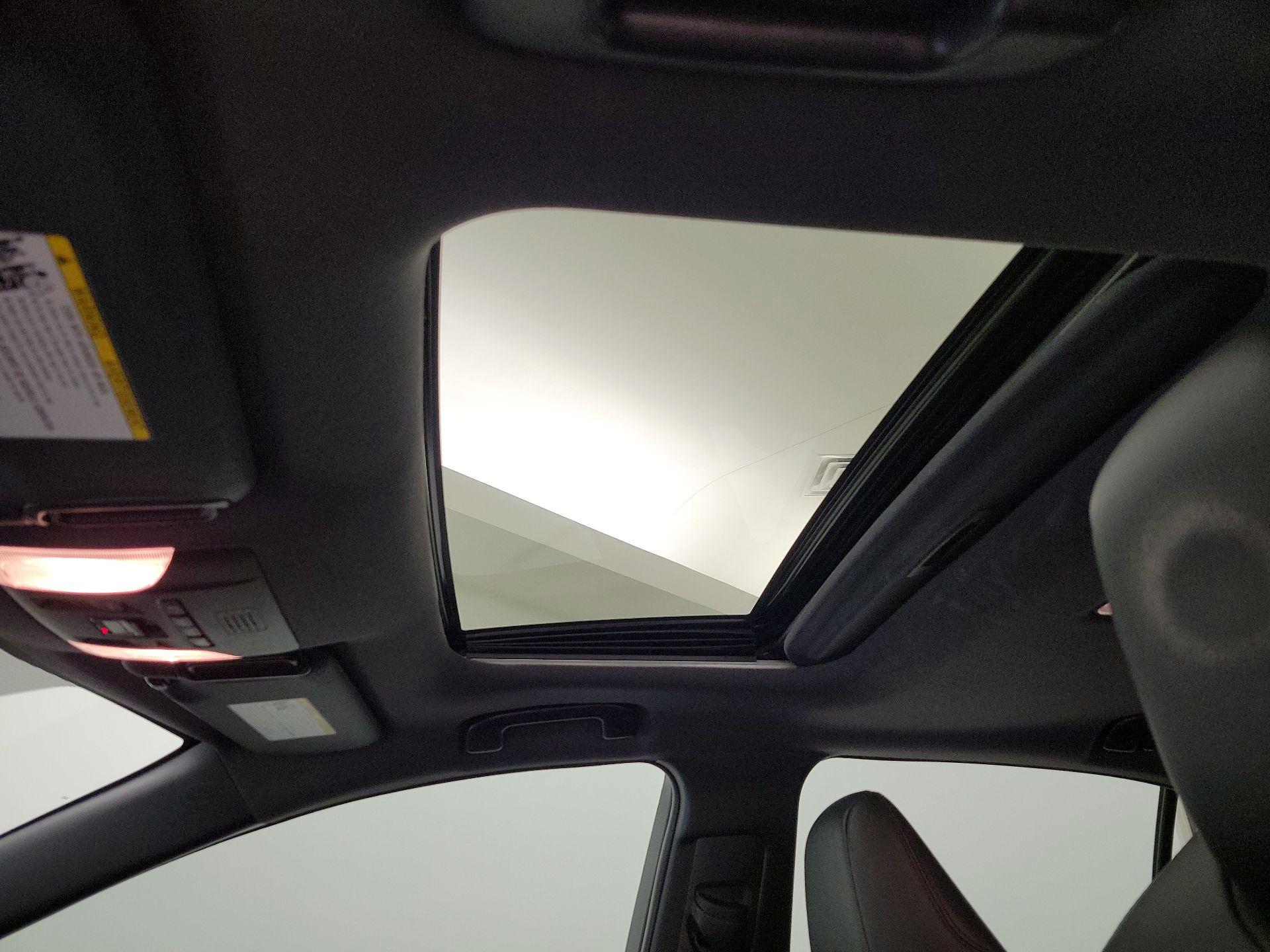 Thumbnail: 2020 Toyota Corolla - 18
