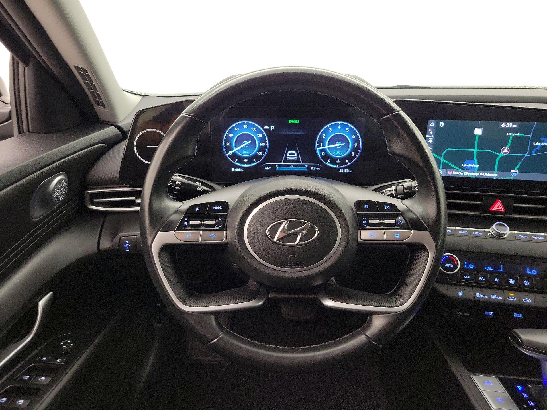 Thumbnail: 2023 Hyundai Elantra - 10