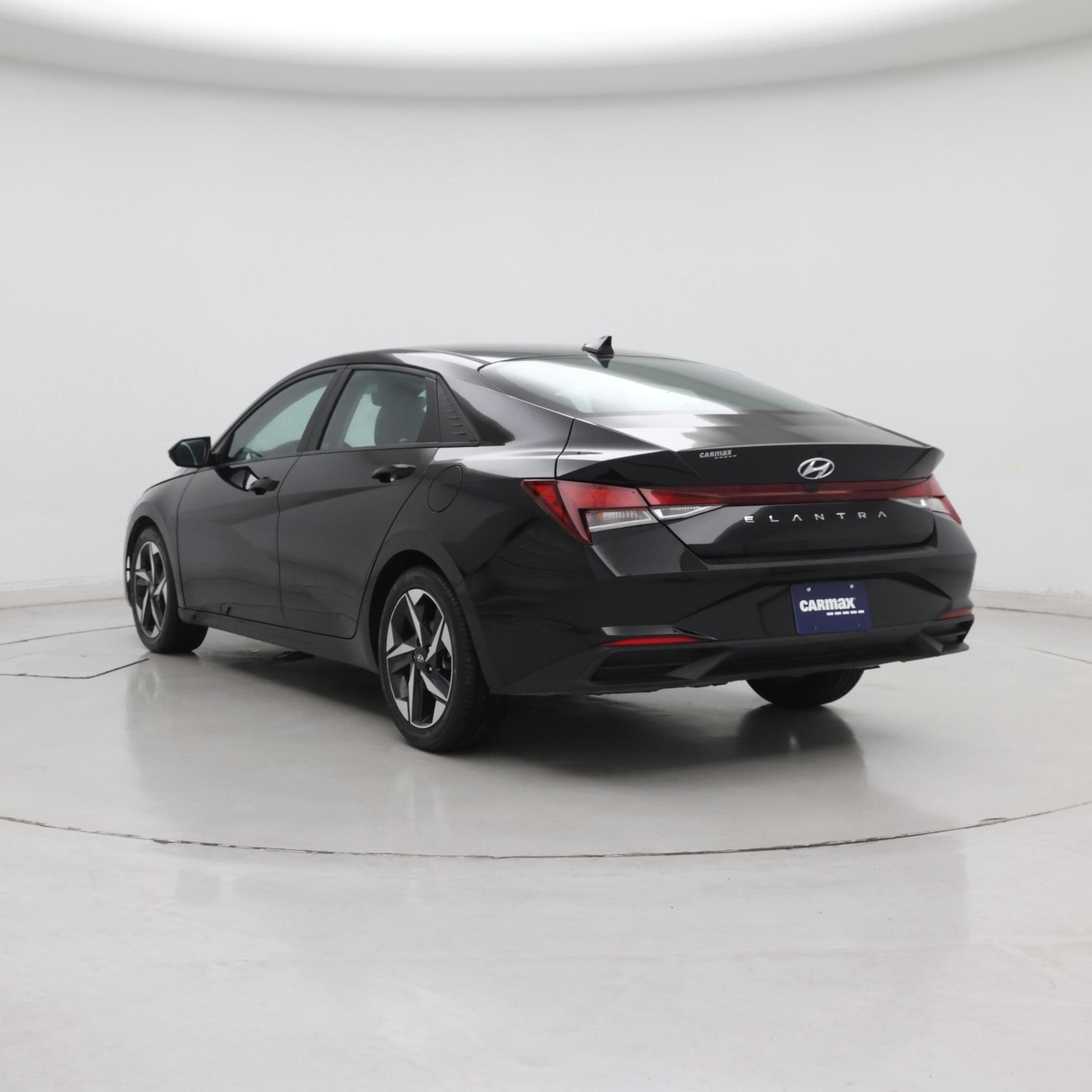 Thumbnail: 2023 Hyundai Elantra - 2