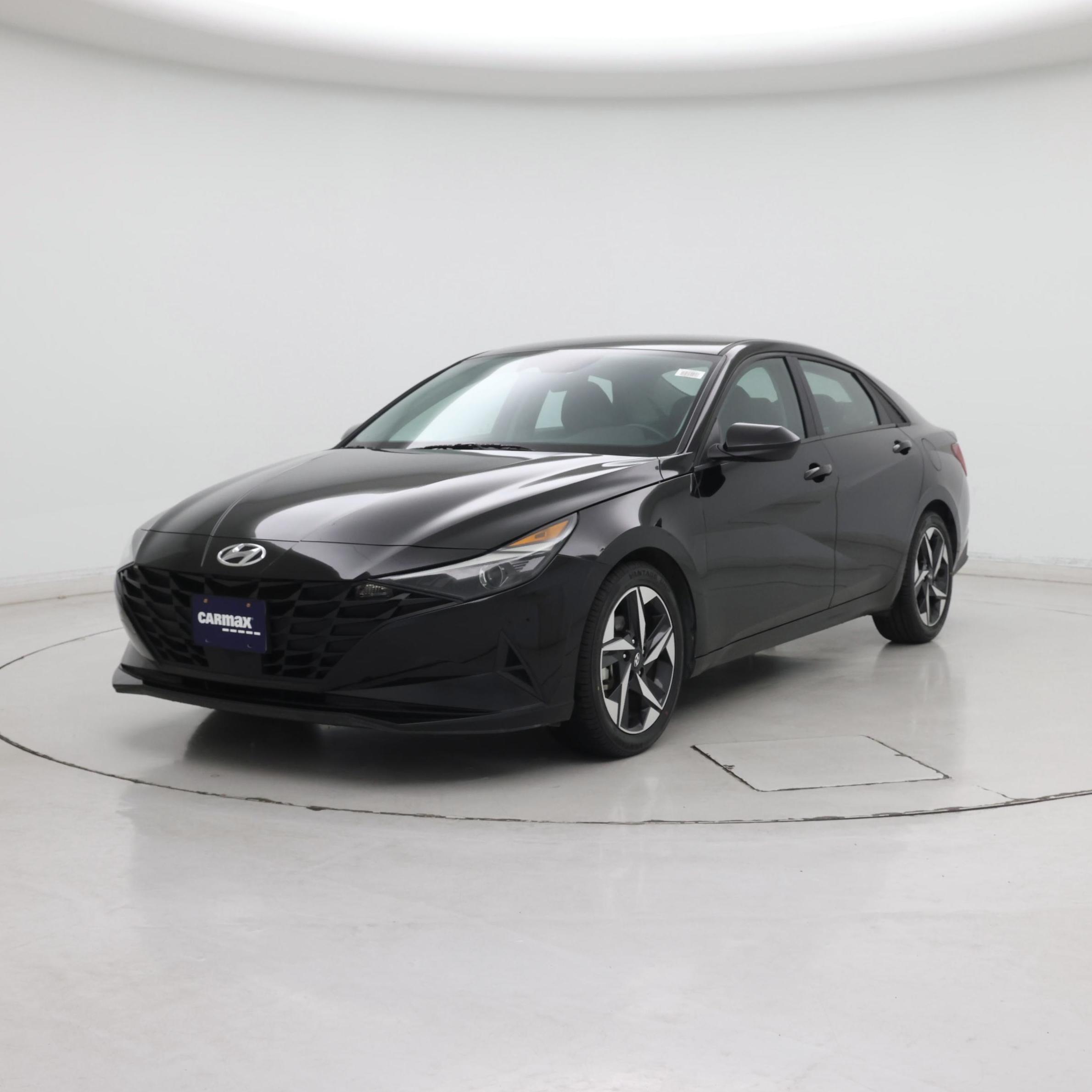 Thumbnail: 2023 Hyundai Elantra - 4