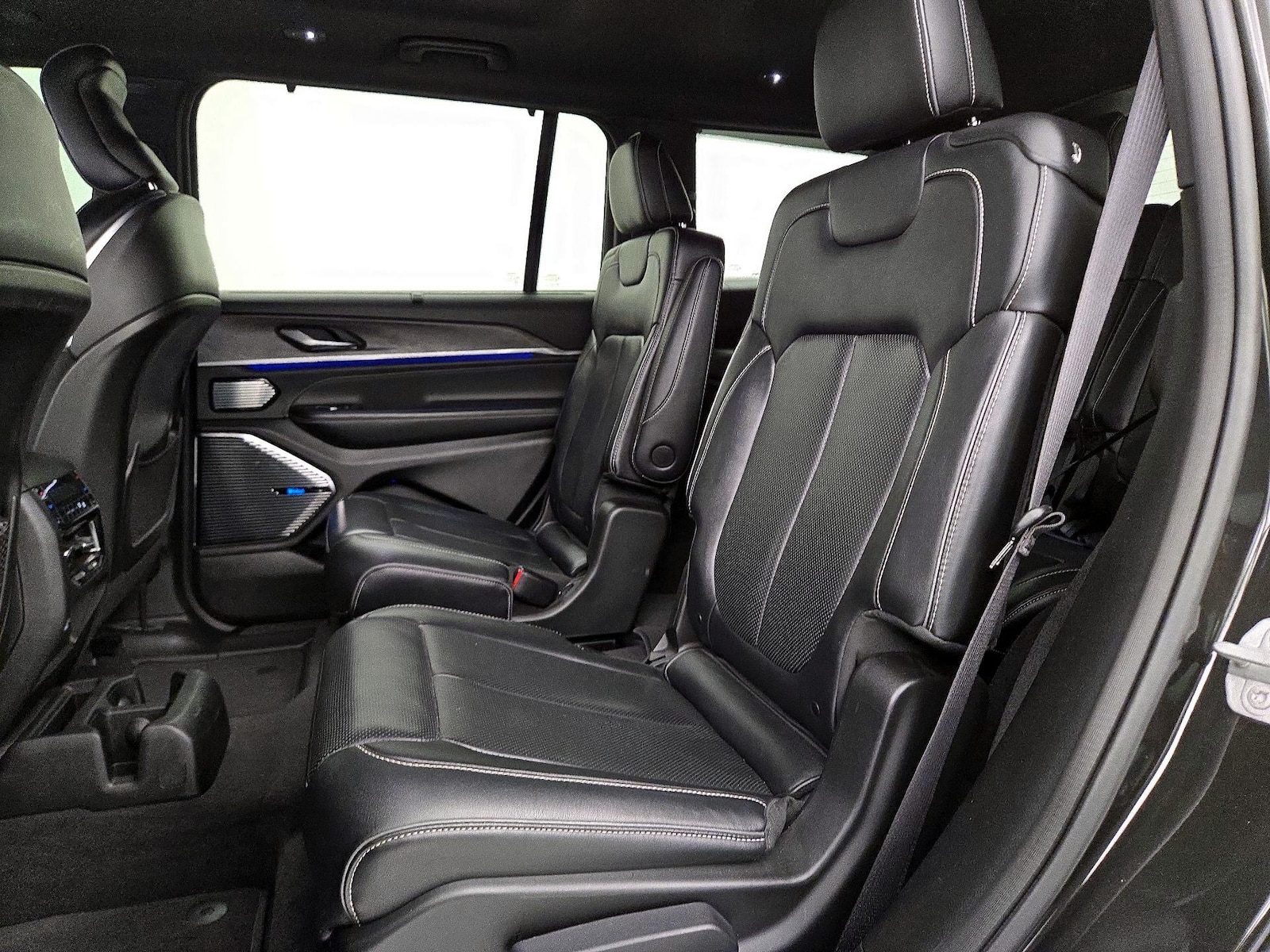 2022 Jeep Grand Cherokee L Overland - Photo 22