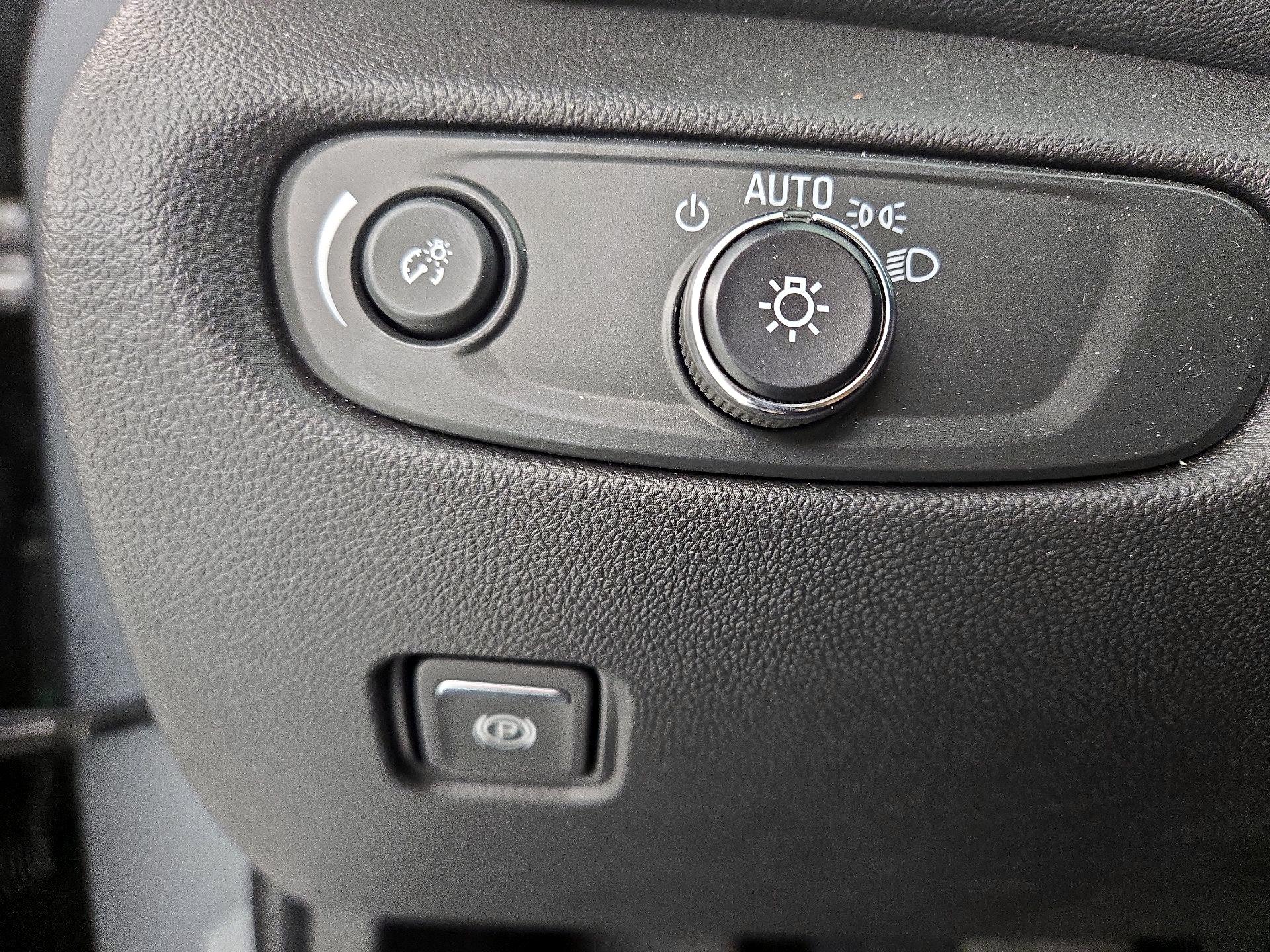 Thumbnail: 2023 Chevrolet Blazer - 13