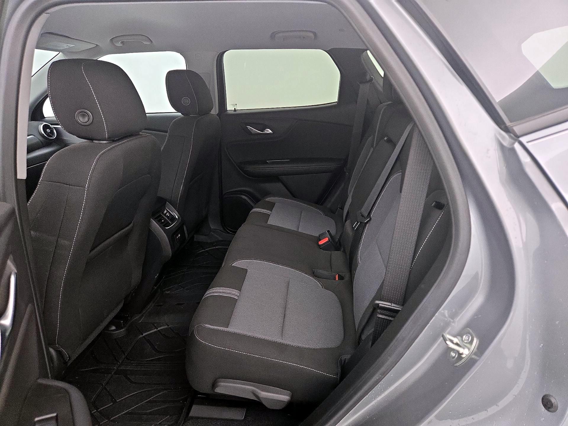 Thumbnail: 2023 Chevrolet Blazer - 19