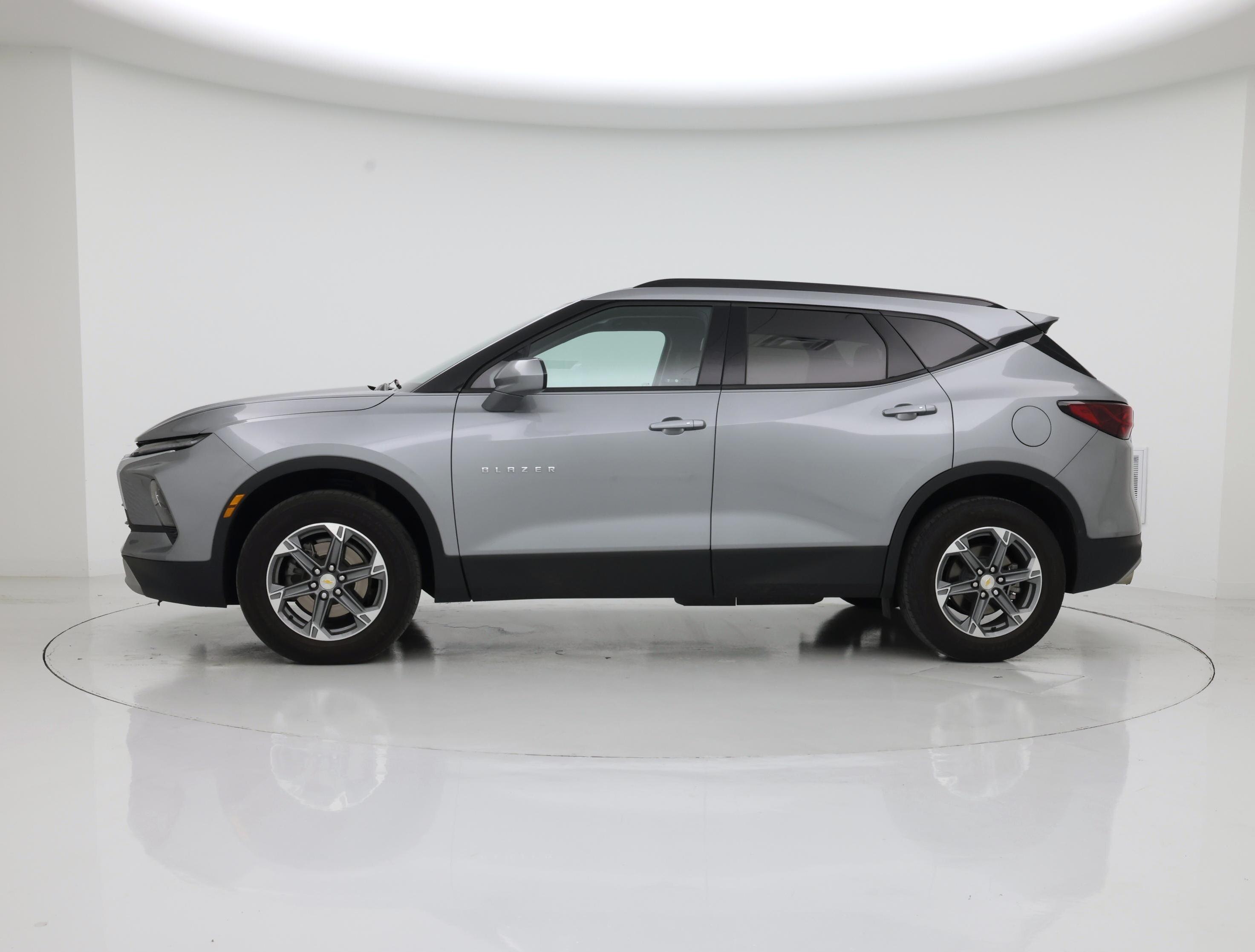 Thumbnail: 2023 Chevrolet Blazer - 3