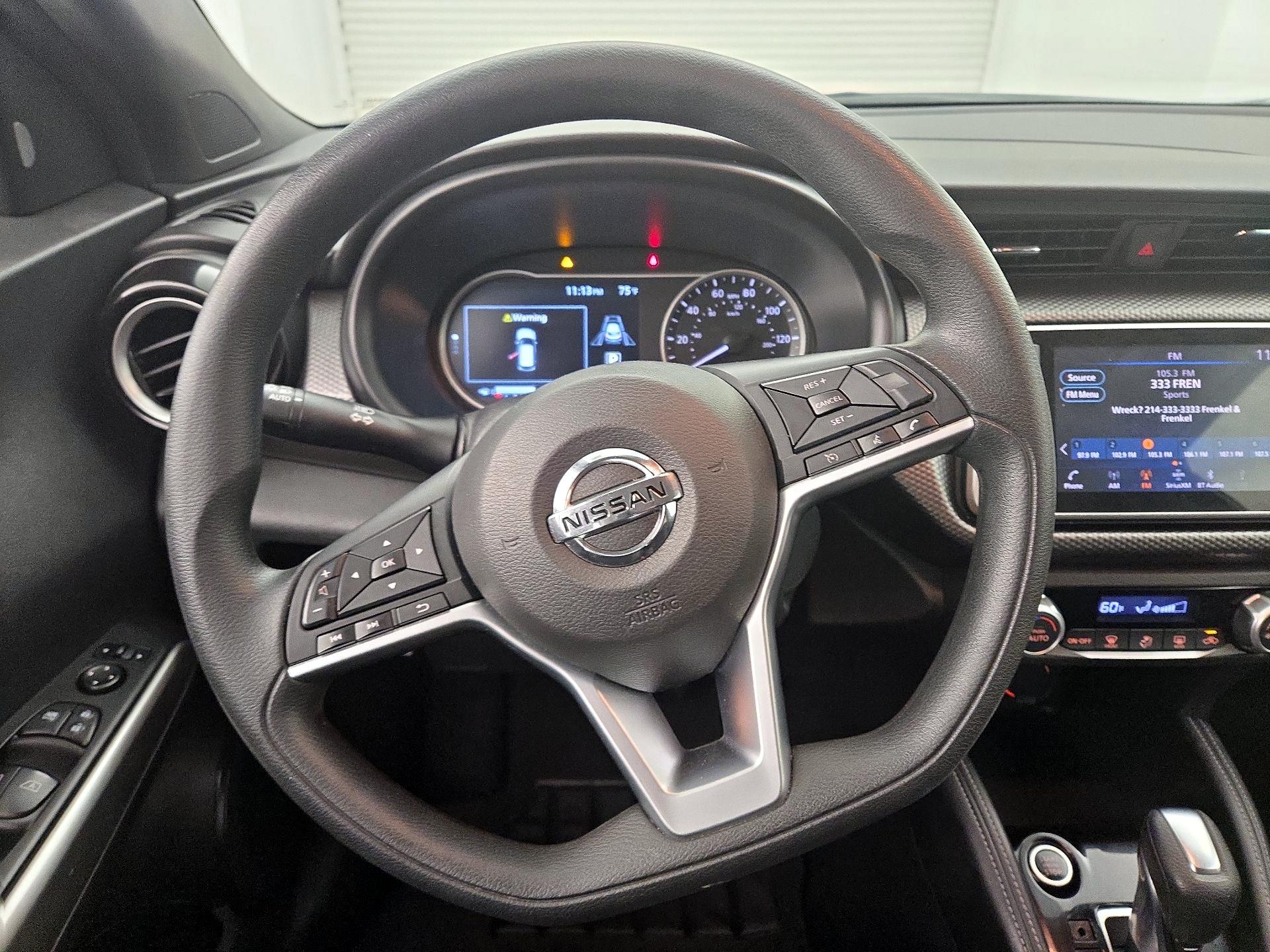 Thumbnail: 2020 Nissan Kicks - 10