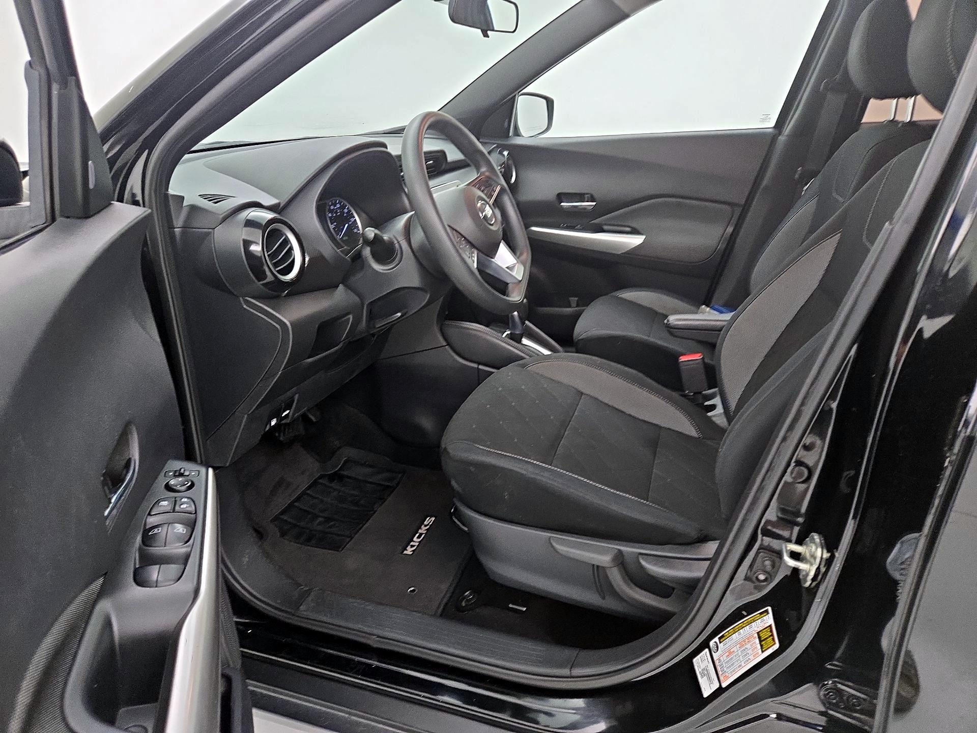 Thumbnail: 2020 Nissan Kicks - 11