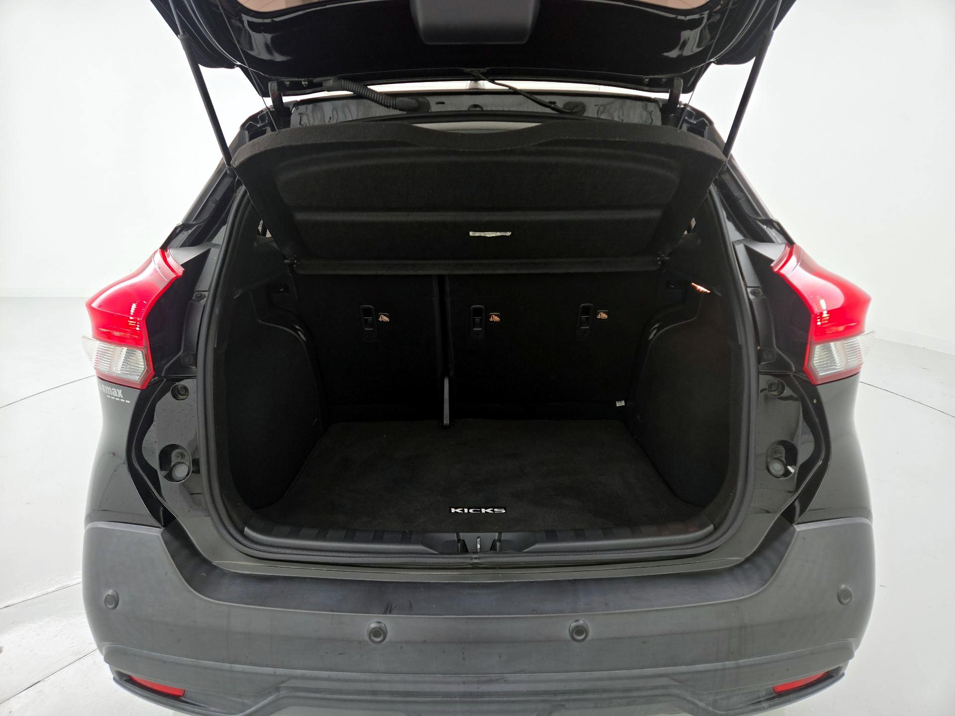 Thumbnail: 2020 Nissan Kicks - 19