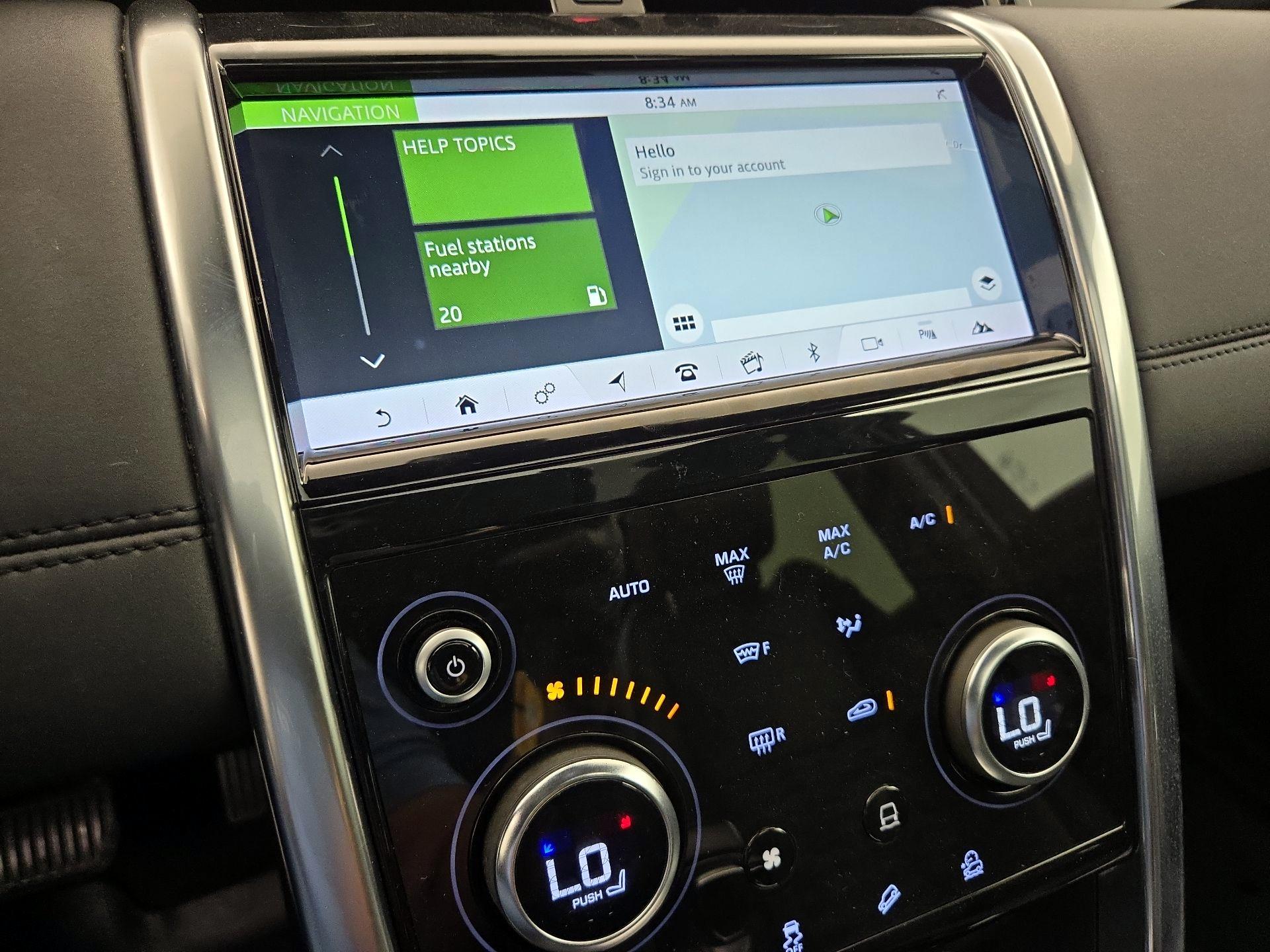 Thumbnail: 2020 Land Rover Discovery Sport - 13