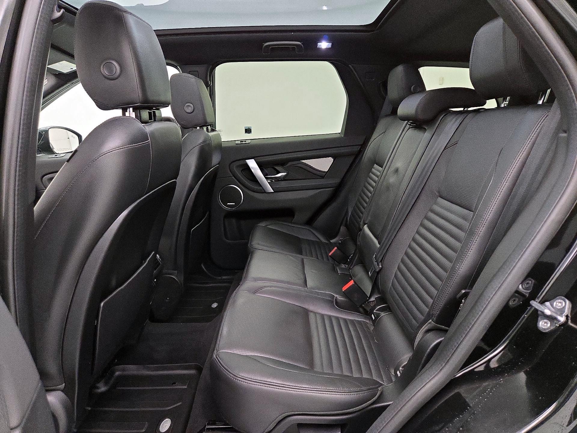 Thumbnail: 2020 Land Rover Discovery Sport - 20
