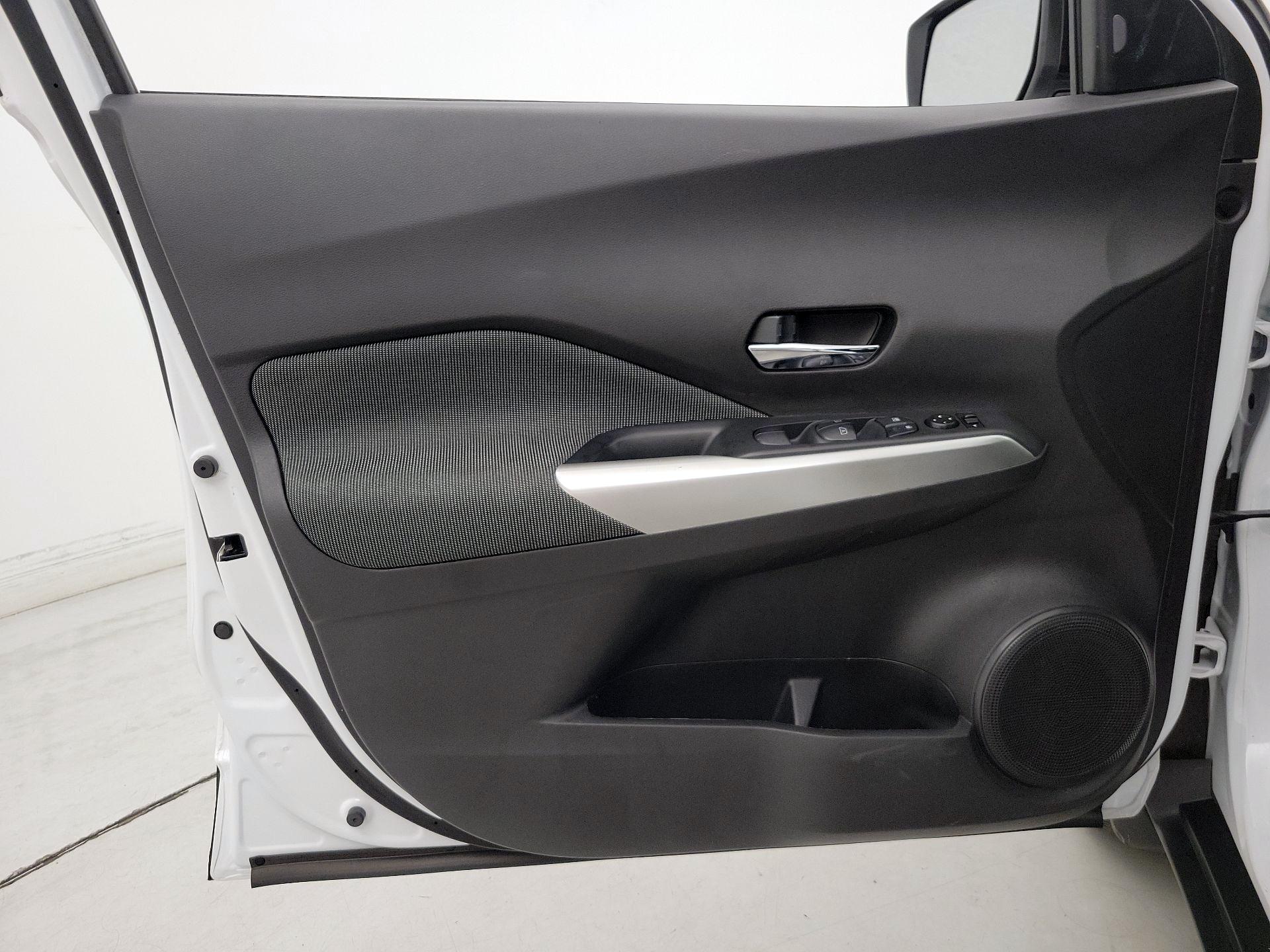 Thumbnail: 2020 Nissan Kicks - 12