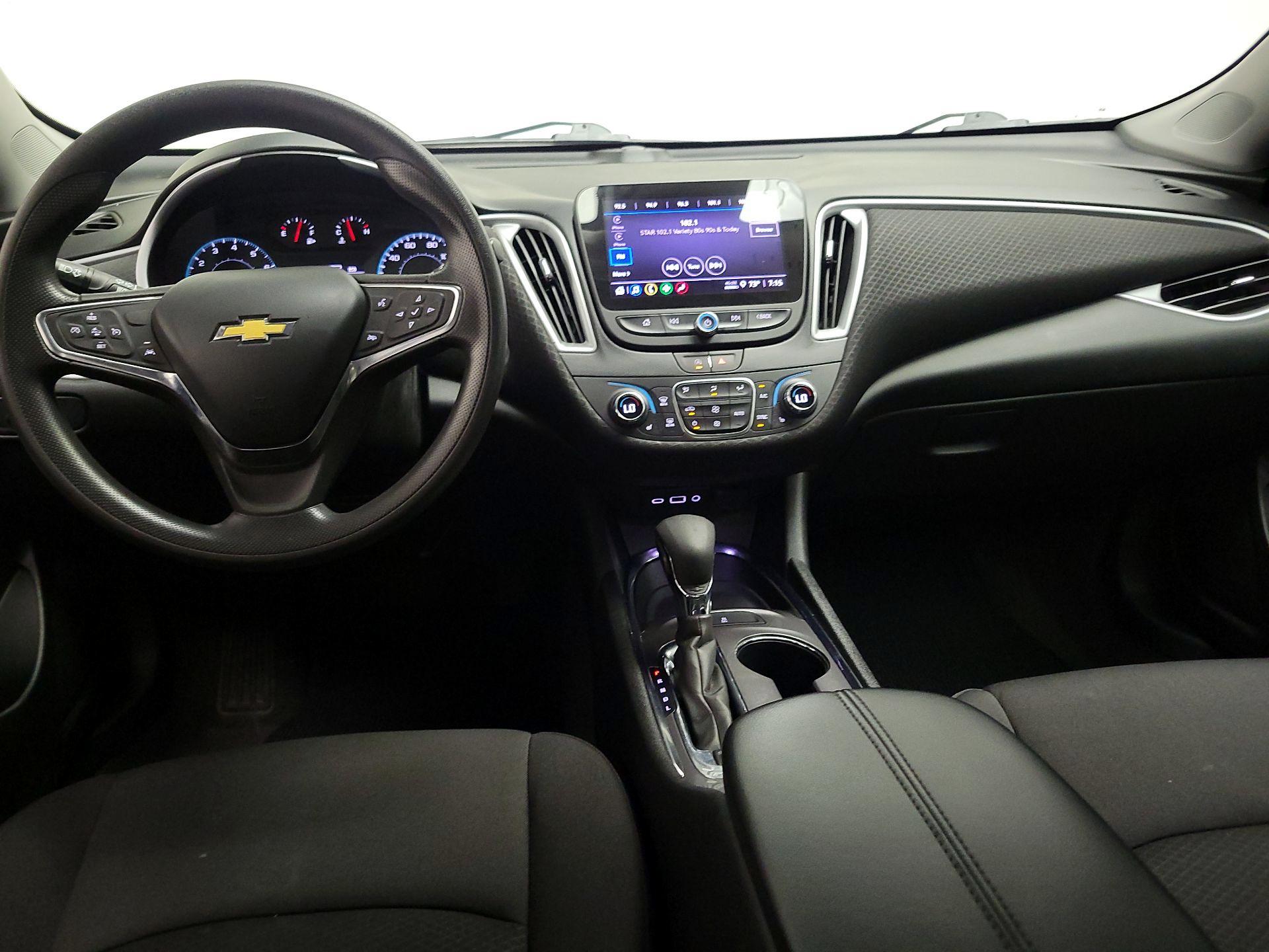 Thumbnail: 2023 Chevrolet Malibu - 9