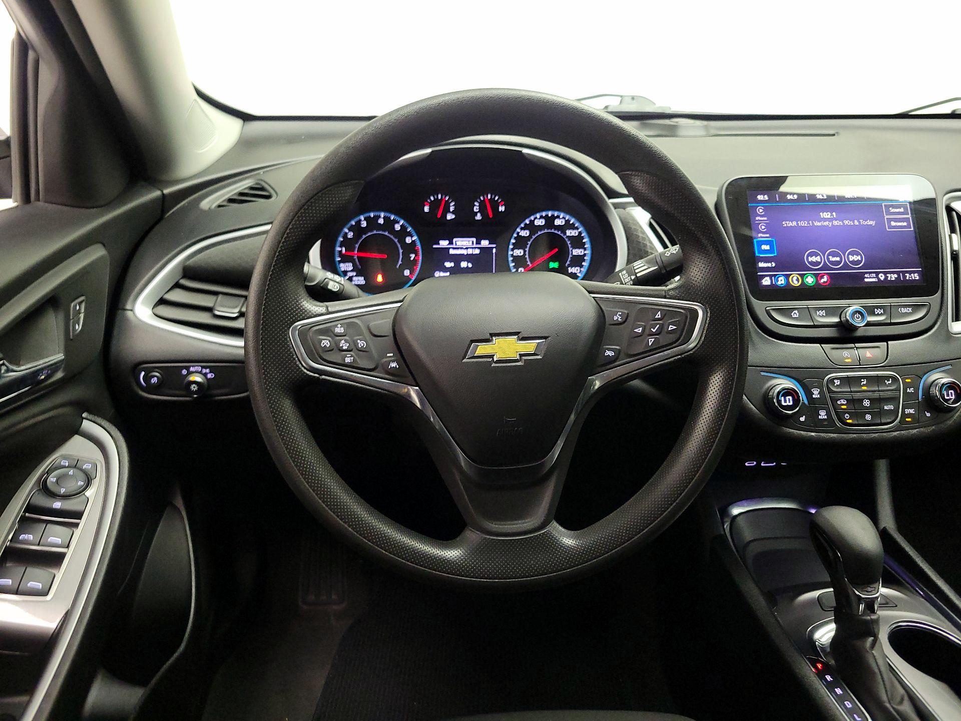Thumbnail: 2023 Chevrolet Malibu - 10