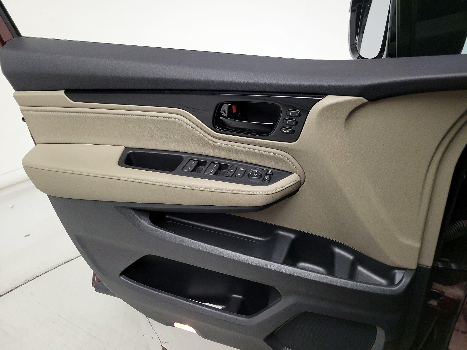 Thumbnail: 2020 Honda Odyssey - 12